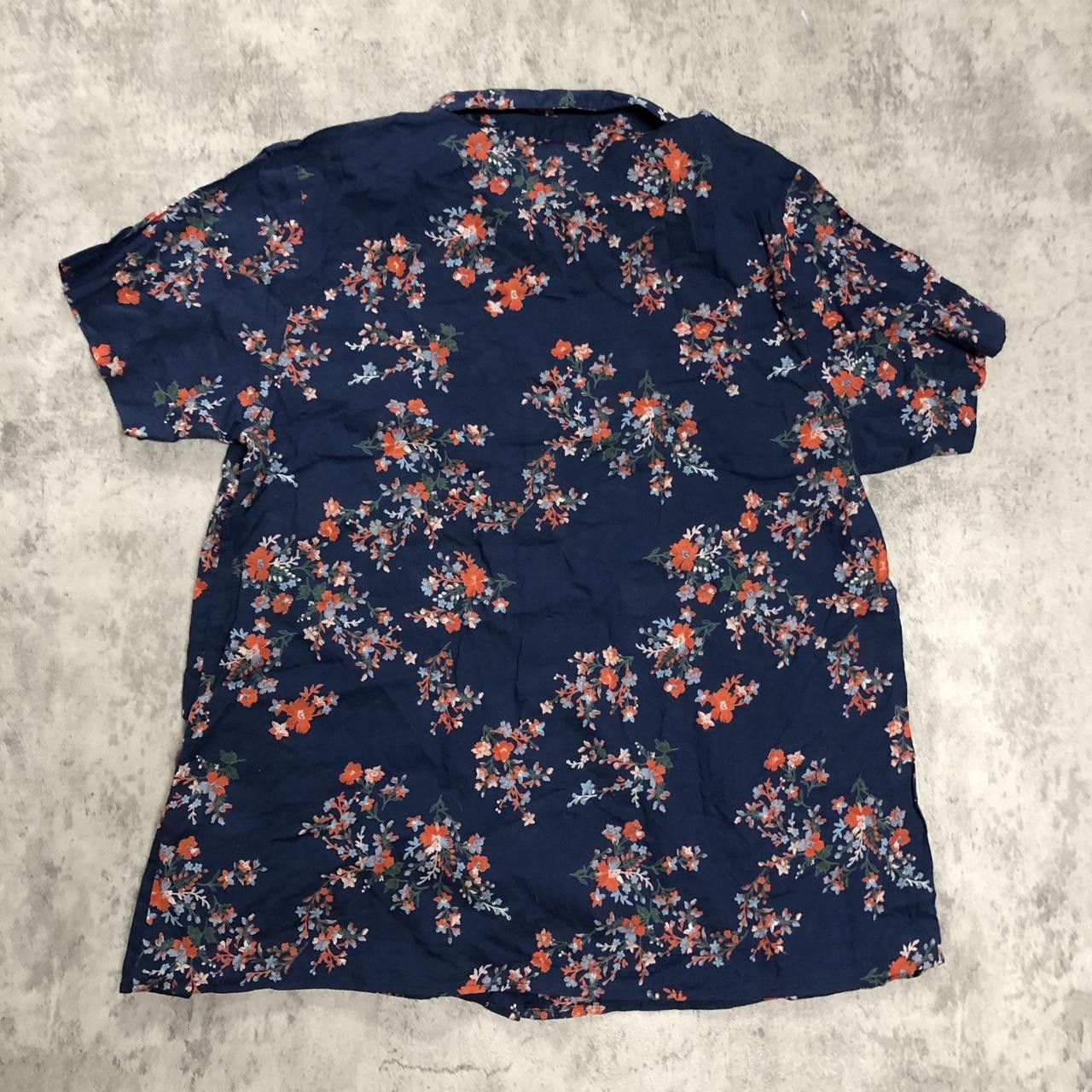 Other Navy blue floral short sleeve button up shirt #floralshirt Size US L / EU 52-54 / 3 - 4 Thumbnail