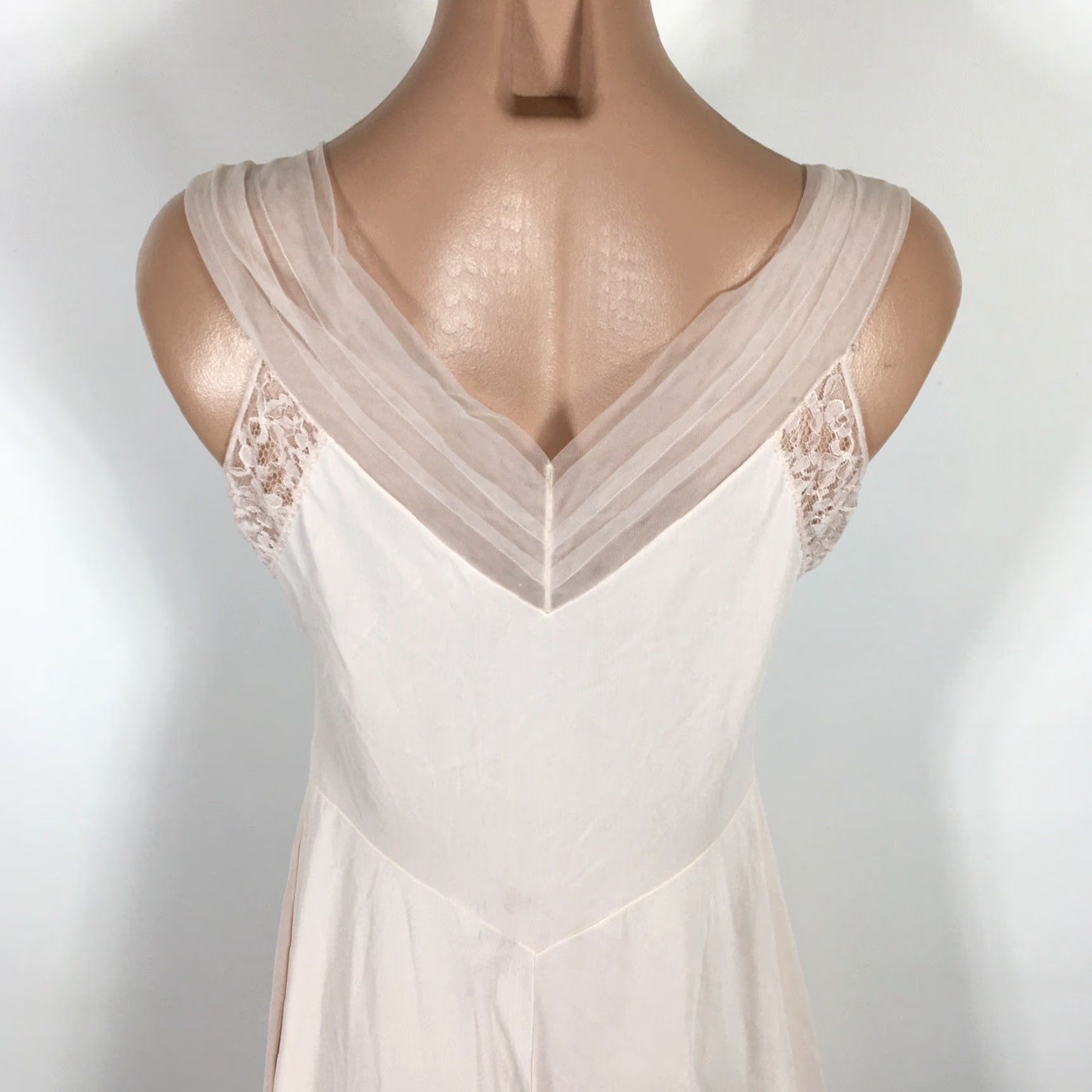 Vintage VINTAGE Vanity Fair Nightgown Pink 50s Chiffon Lace Sweetheart