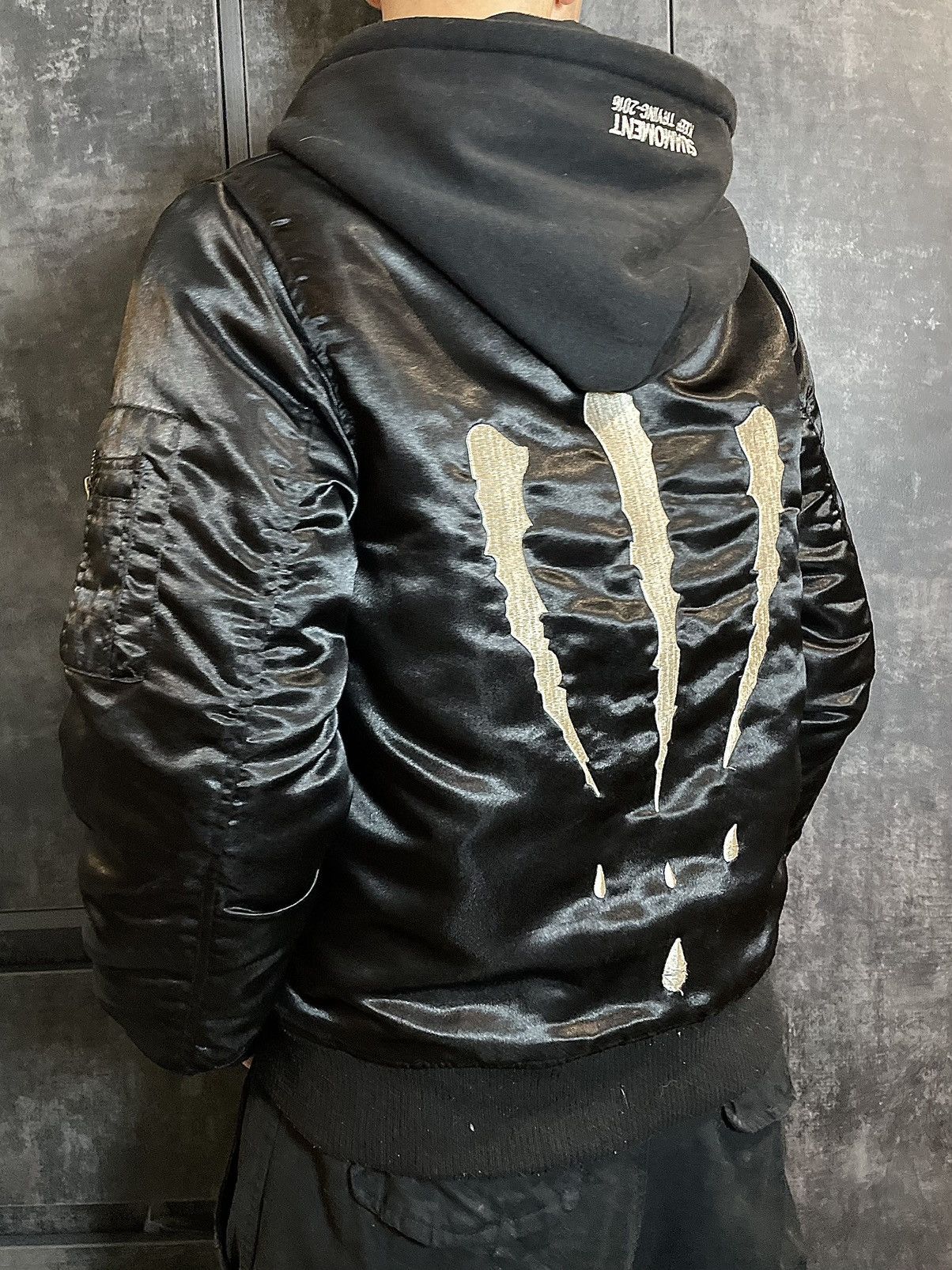 Japanese Brand Crazy Bomber Jacket Sua Moment Vetements Alpha Style Hype Size US L / EU 52-54 / 3 - 1 Thumbnail