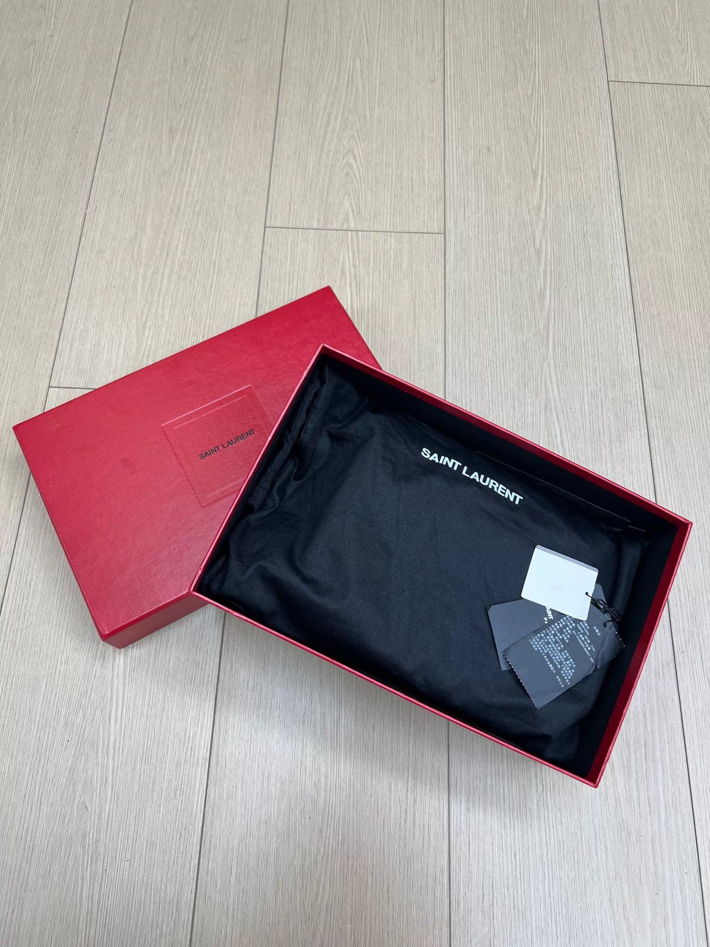 Saint Laurent Paris Saint Laurent Monogram Vintage Gold HW Camera Bag 98 New Size ONE SIZE - 9 Thumbnail