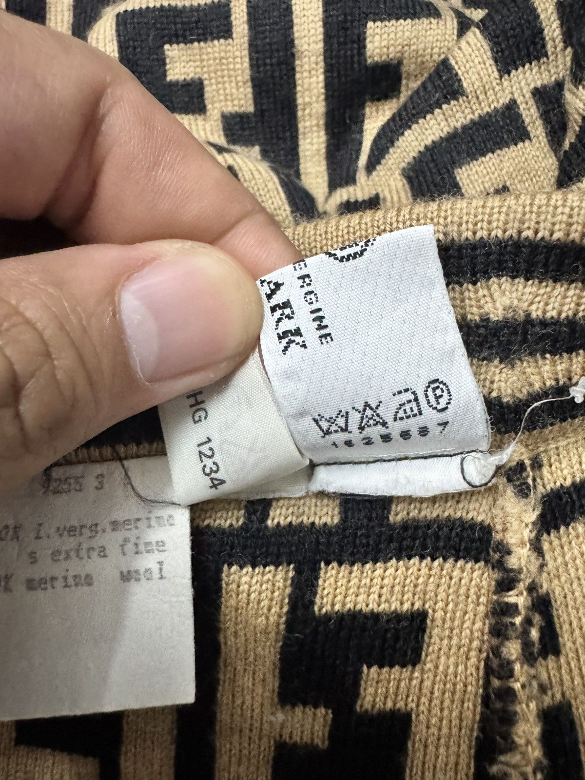 Fendi FENDI ZUCCA MONOGRAM WOOL MID LENGTH SKIRT Size 27" / US 4 / IT 40 - 6 Thumbnail