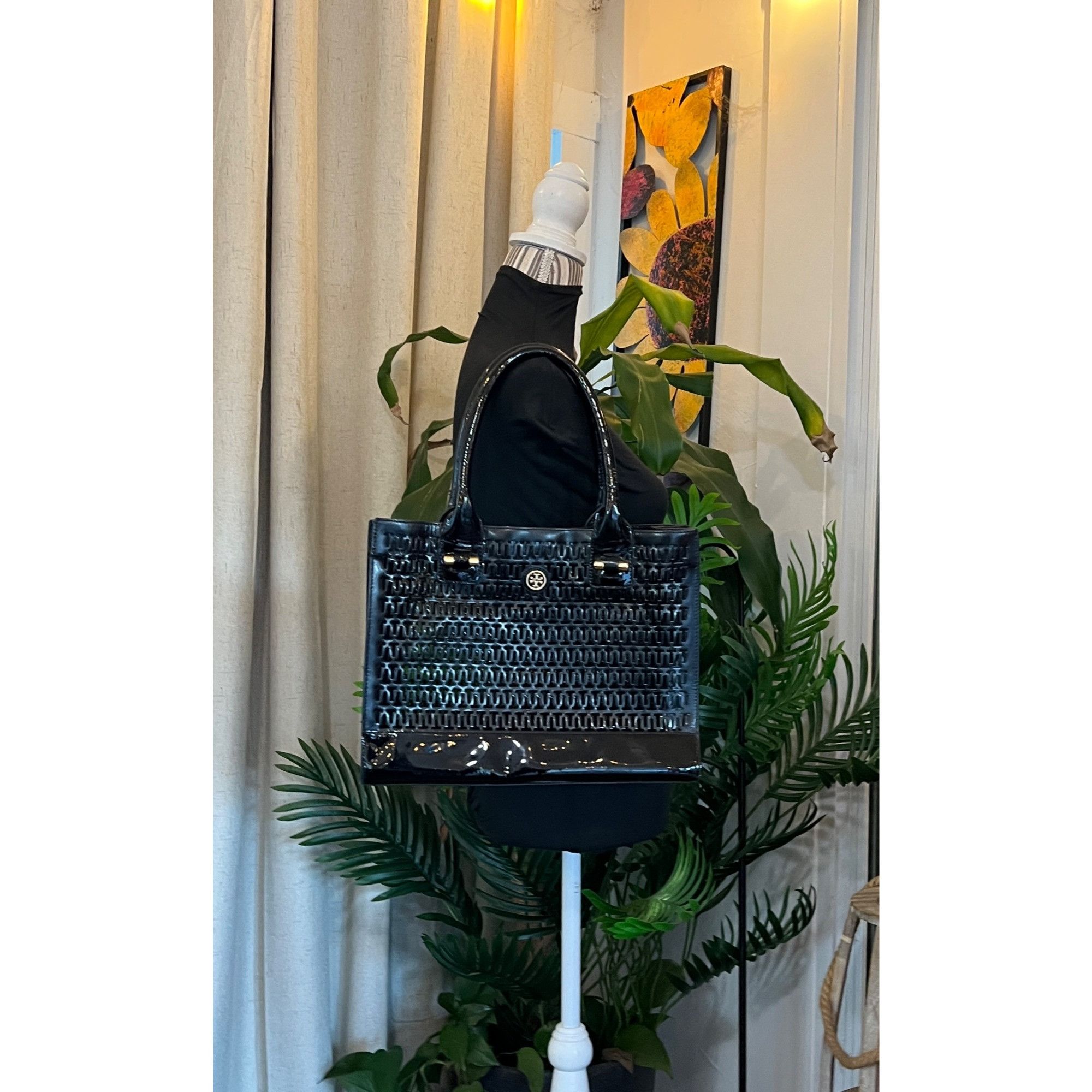 Tory Burch ✺✺ AUTHENTIC TORY BURCH Black Robinson Cut Out Tote ✺✺ Size ONE SIZE - 9 Thumbnail