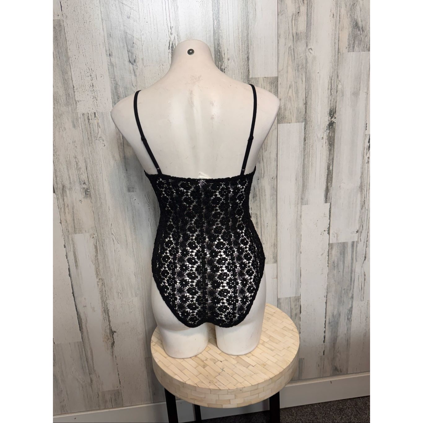 H&M H&M Black Lace Bodysuit Women’s Size M Size M / US 6-8 / IT 42-44 - 5 Thumbnail