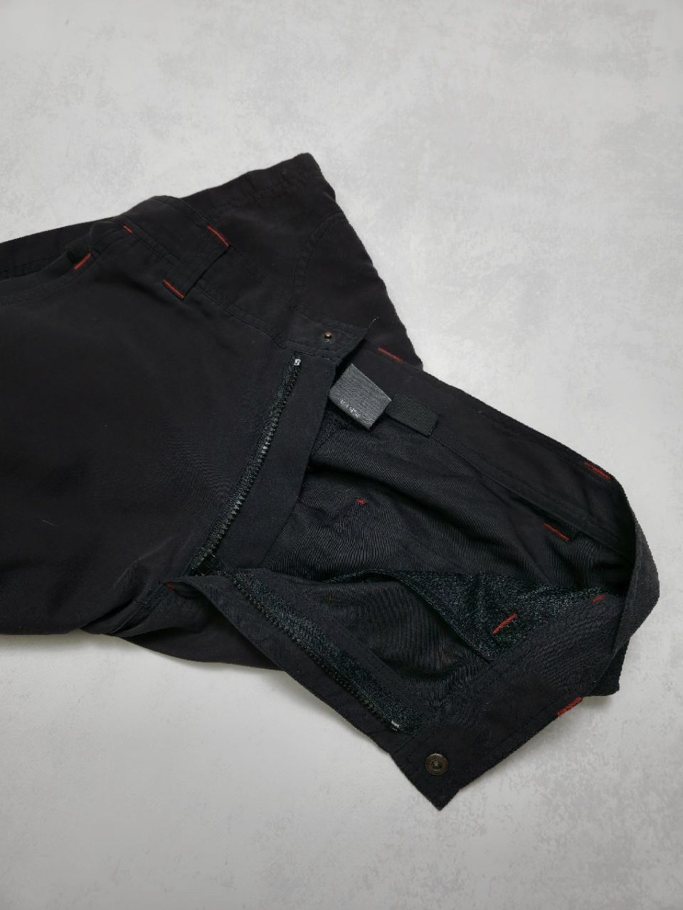 Oakley Vintage Oakley Software Vented Technical Shorts Cargo Size US 32 / EU 48 - 4 Thumbnail