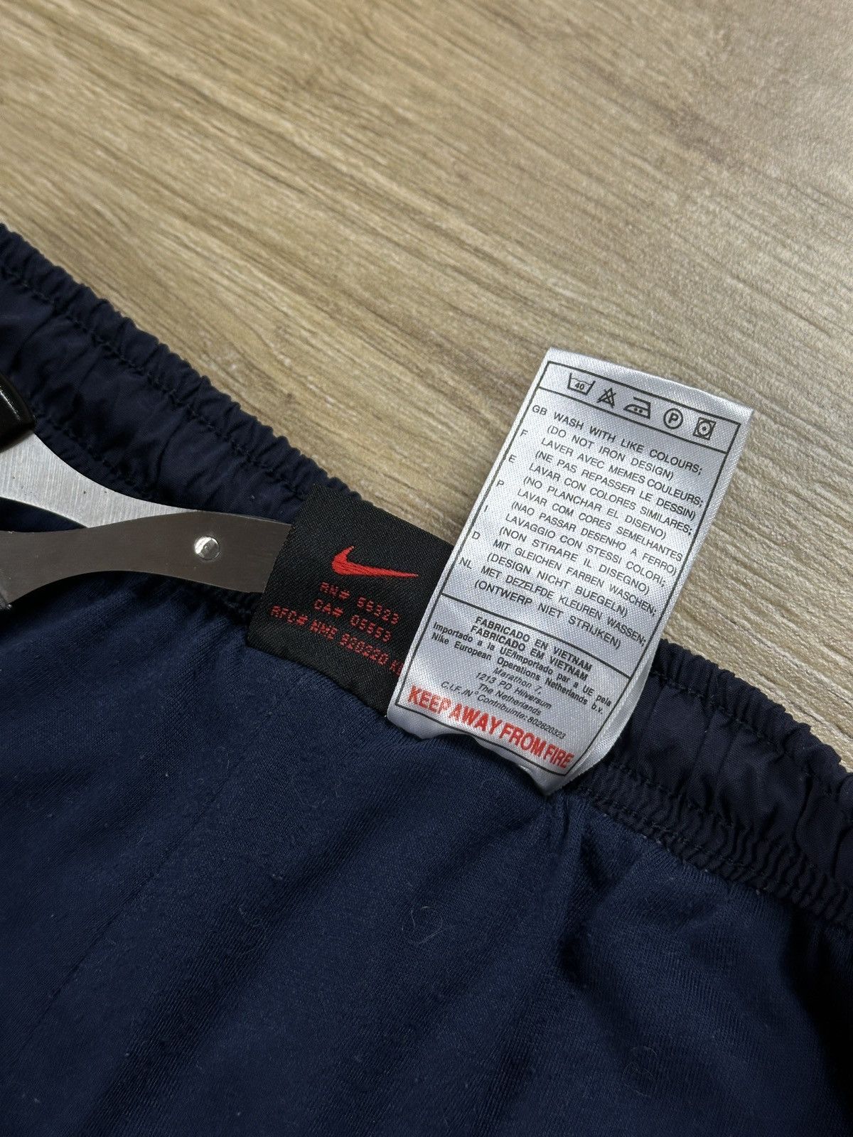 Nike × Vintage Vintage 90’s Nike Nylon Drill Baggy Track Pants Y2K Joggers Size US 34 / EU 50 - 13 Thumbnail