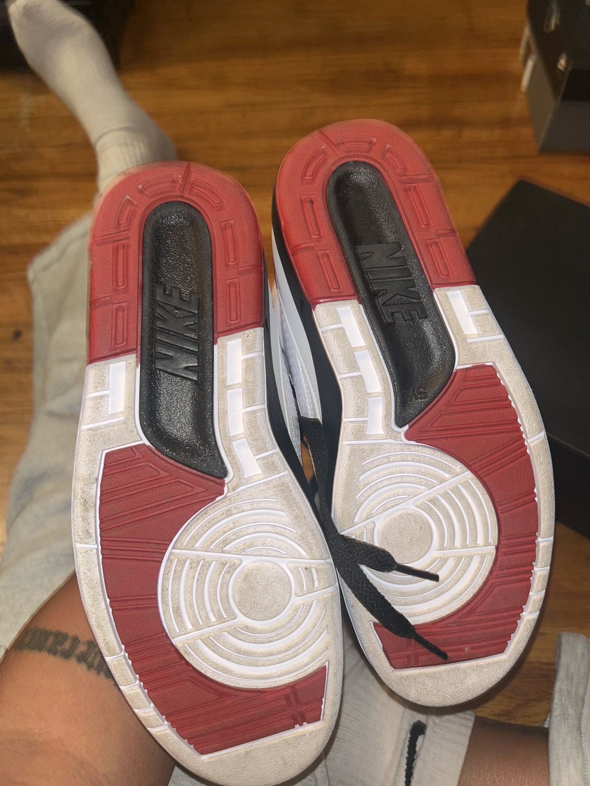 Jordan Brand Chicago Retro 2 (GS) Size US 5.5 / EU 38 - 7 Thumbnail