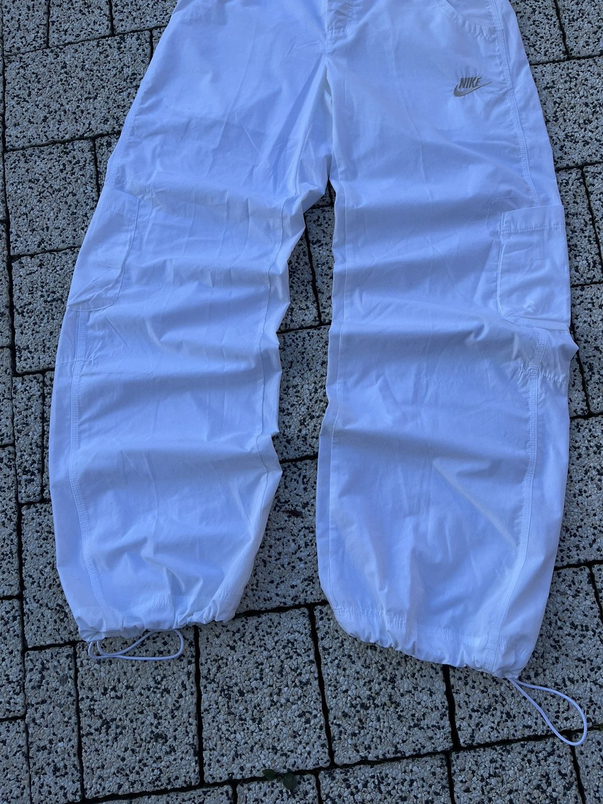 Nike Nike Vintage Track Pants Nylon Y2K Drill Streetwear Size US 32 / EU 48 - 4 Thumbnail