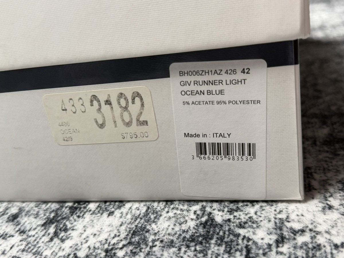 Givenchy Givenchy Men’s sneakers ‘ Runner light ocean blue’ Size 42 Size US 9 / EU 42 - 6 Thumbnail