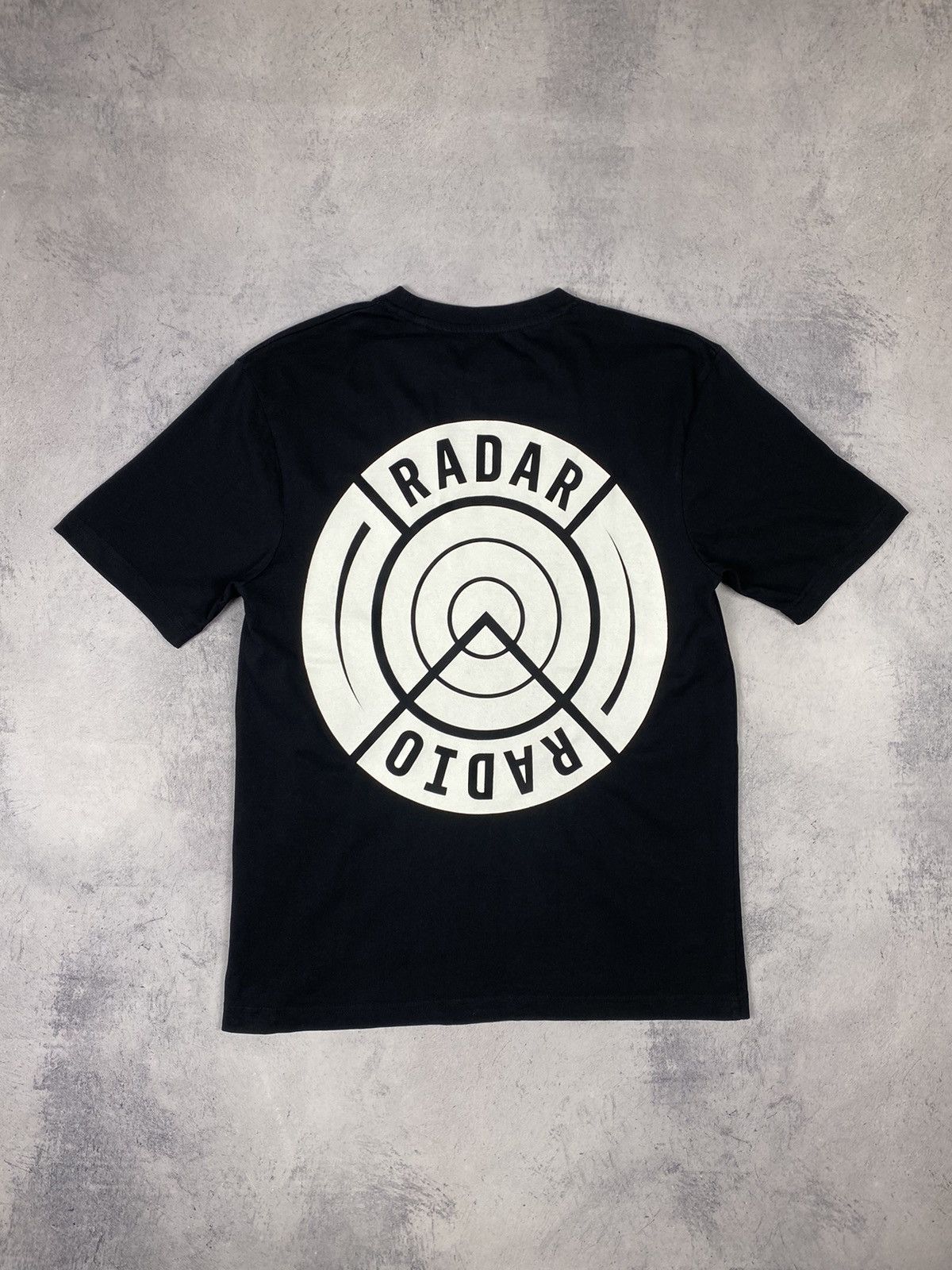 Band Tees Radio Radar Music Tee y2k Size US M / EU 48-50 / 2 - 2 Thumbnail