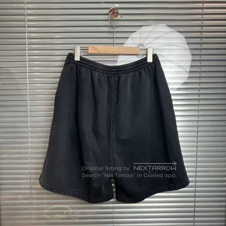 Balenciaga Balenciaga size XS Distressed Washed Shorts Size US 27 - 2 Thumbnail