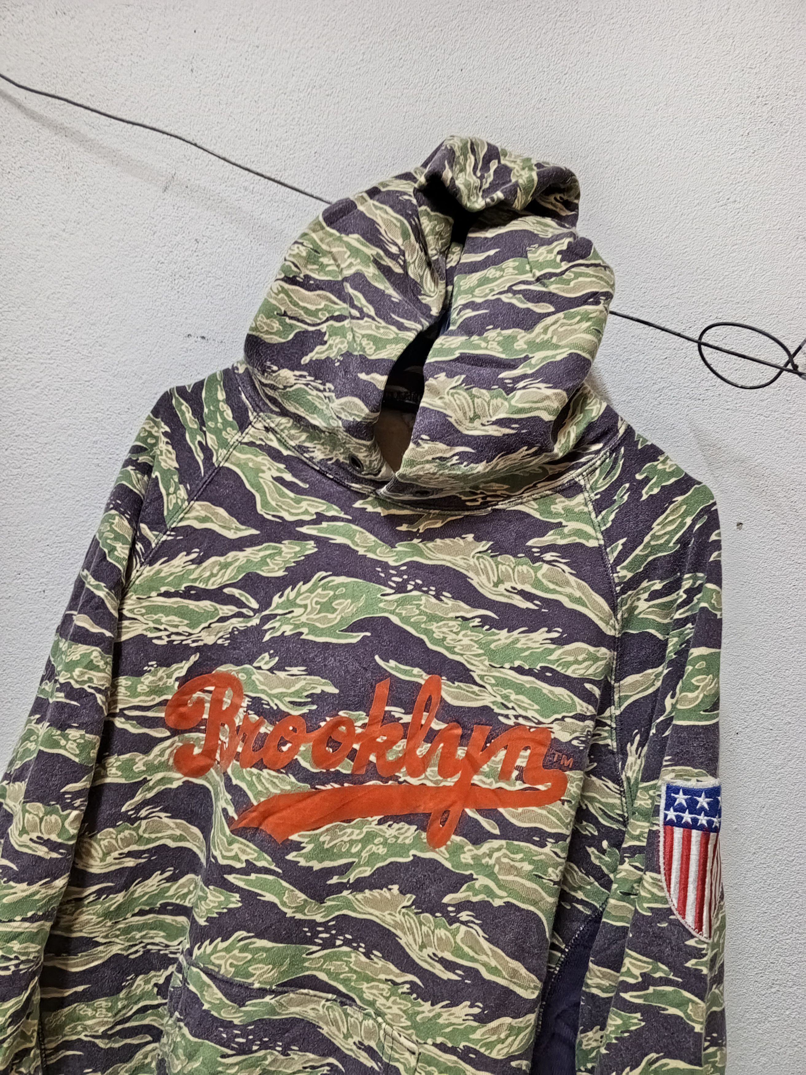 Majestic 💥majestic Brooklyn 💥🔥 tiger stripe🔥 hoddies{vintage} Size US L / EU 52-54 / 3 - 6 Thumbnail