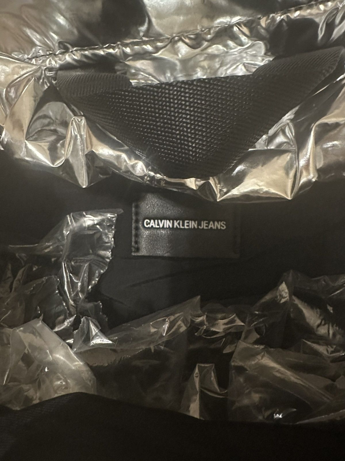 Calvin Klein Silver metallic backpack with detachable fannypack Size ONE SIZE - 8 Thumbnail