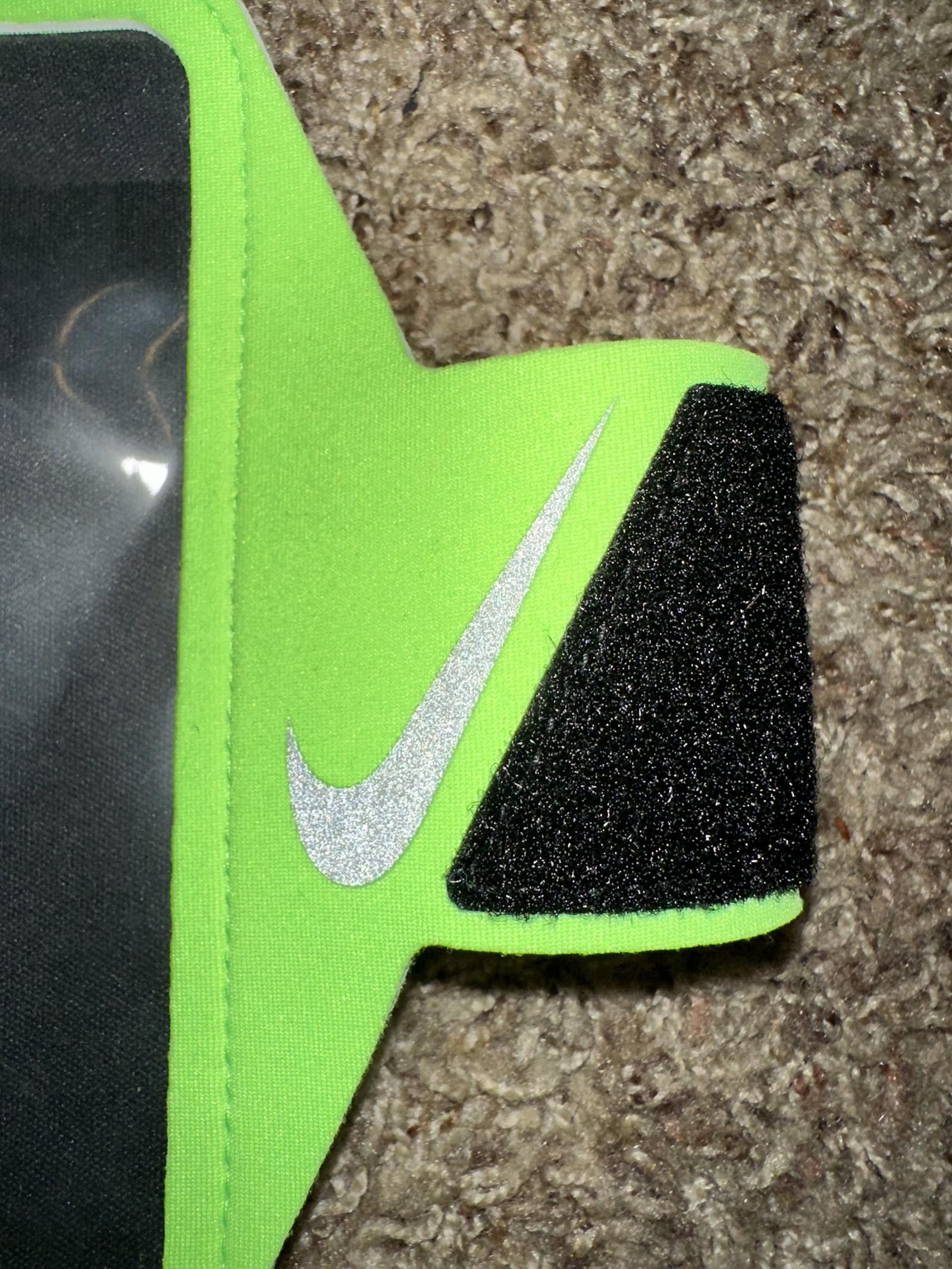Nike Nike Lean Arm Band Plus Sample Size ONE SIZE - 5 Thumbnail