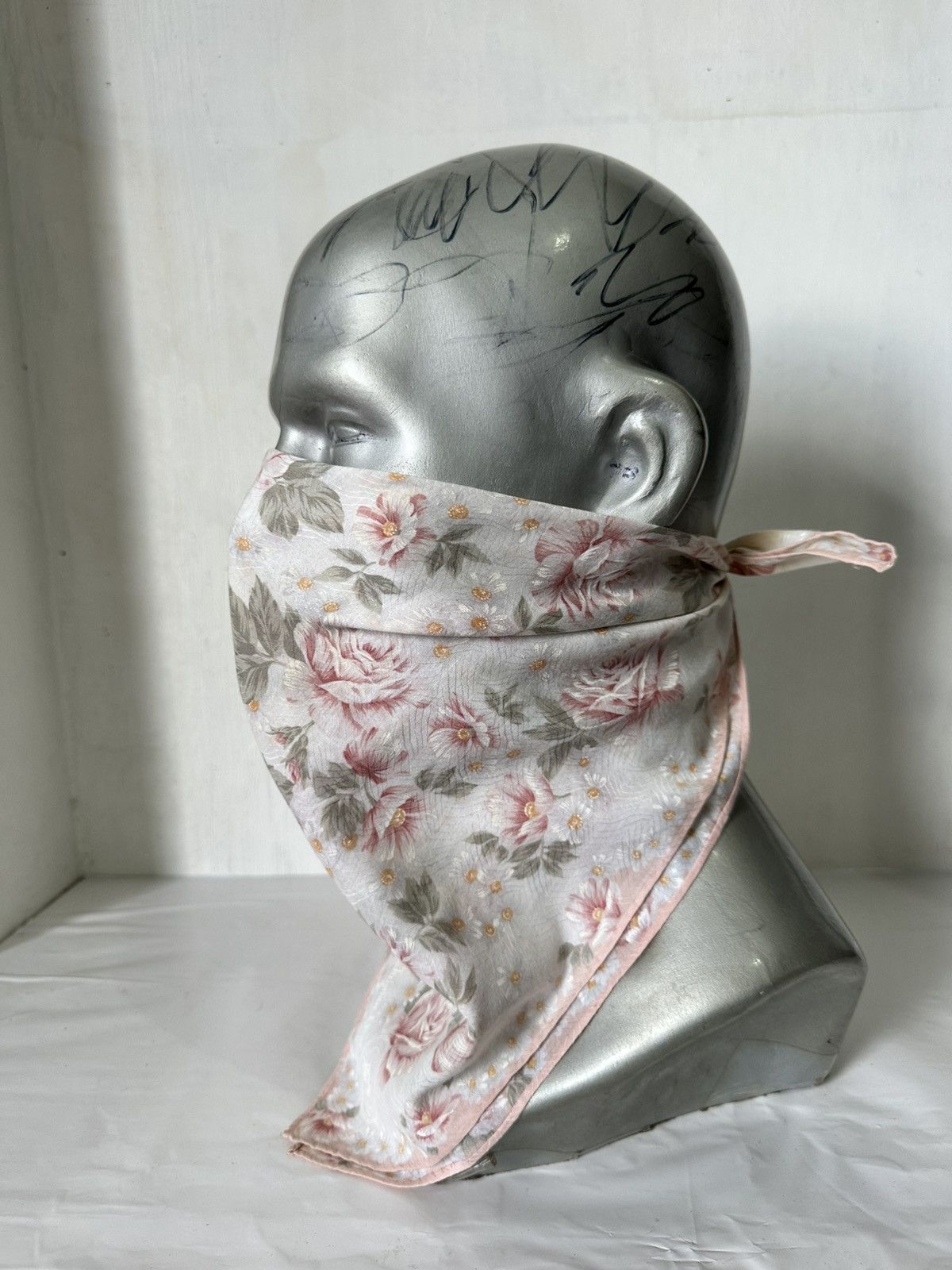Vintage Vintage Christian Dior Handkerchief/ Neckerchief/ Bandana Size ONE SIZE - 7 Thumbnail