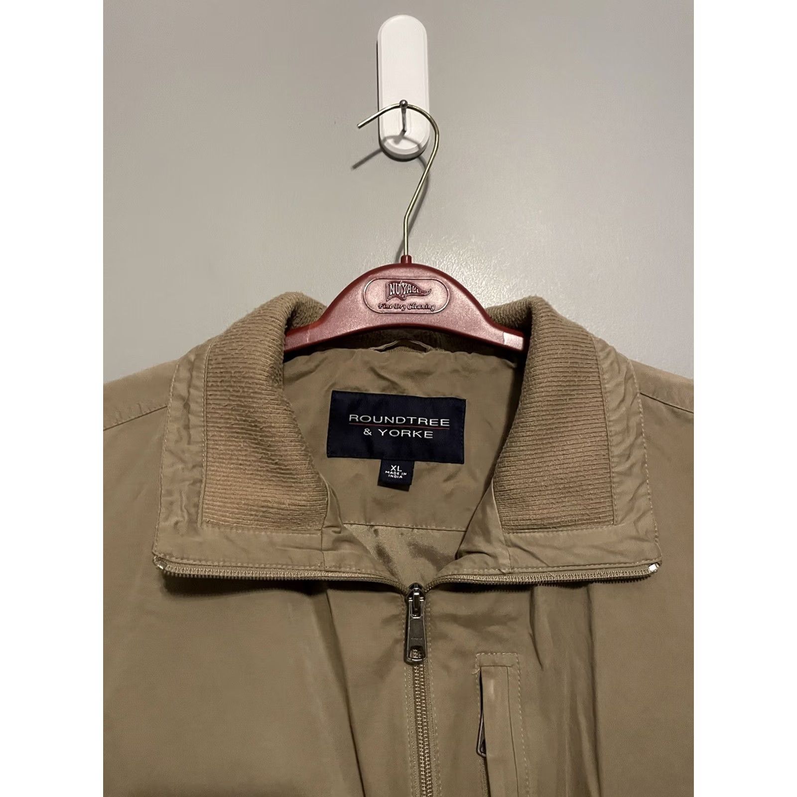 Roundtree & Yorke Roundtree & Yorke Outdoors Mens XL Beige Khaki Tan Zip-up Bomber Jacket B322 Size US XL / EU 56 / 4 - 2 Thumbnail