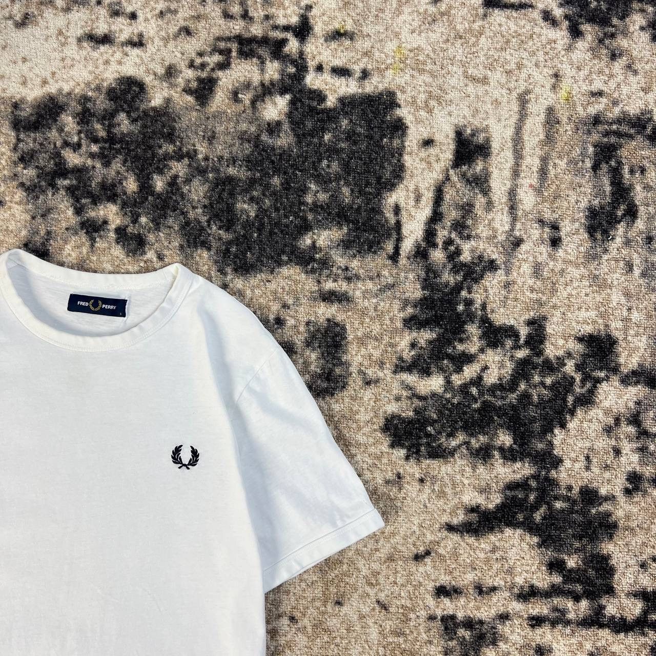 Fred Perry Fred Perry Mini Logo Luxury Basic T-Shirt 1TS99 Size US S / EU 44-46 / 1 - 2 Thumbnail