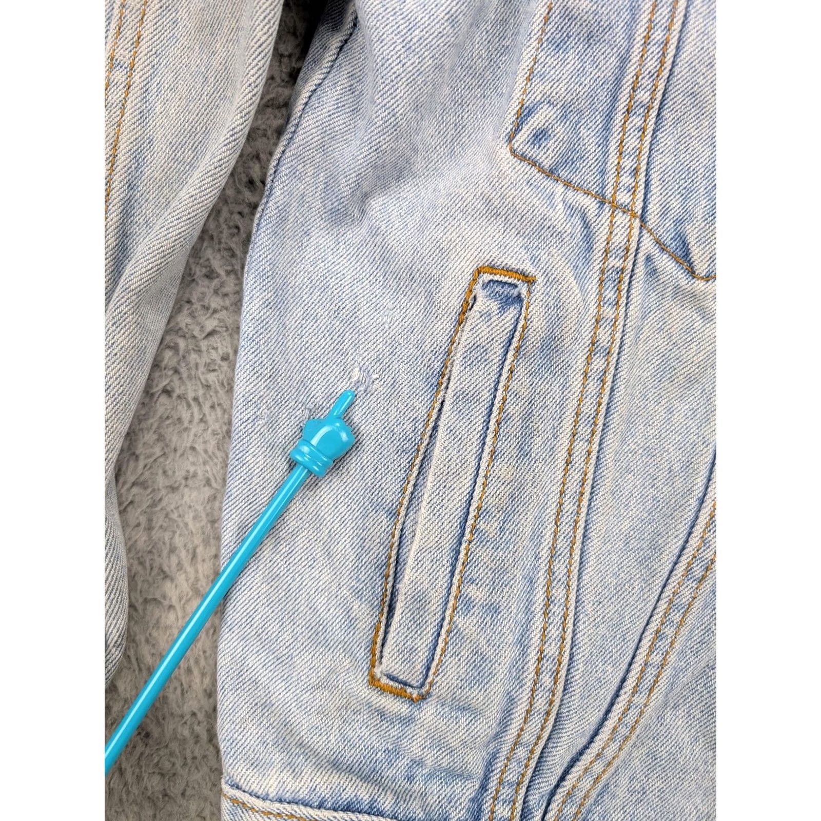 Hard Rock Cafe VINTAGE Hard Rock Cafe Jacket Womens Small Denim Embroidered New York 90s Grunge Jacket Womens Small Denim Embroidered New York 90s Grunge Size S / US 4 / IT 40 - 3 Thumbnail