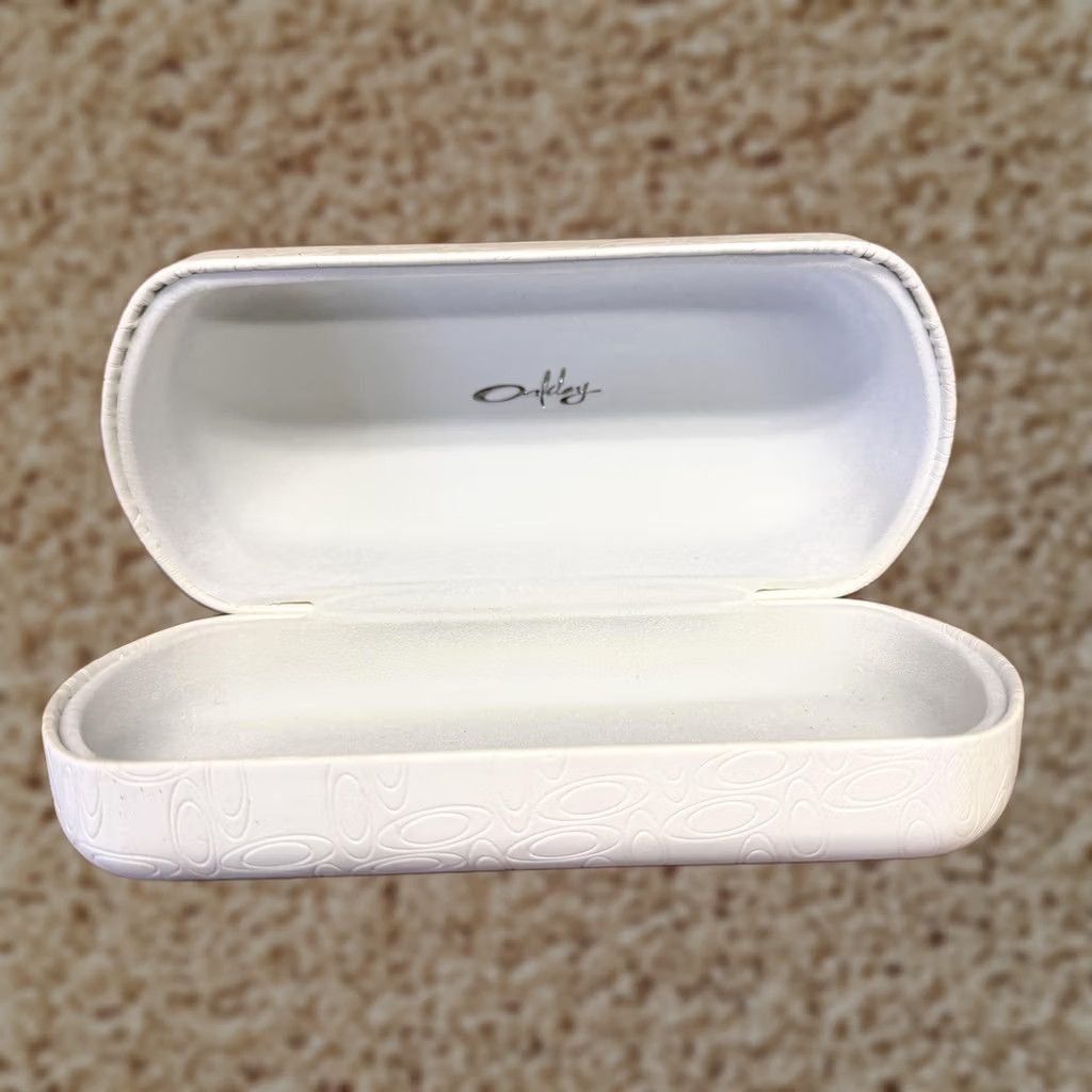 Oakley Oakley Glasses Case Mens White Hard Shell O Logo Sunglass Eyeglass Protective Size ONE SIZE - 1 Thumbnail