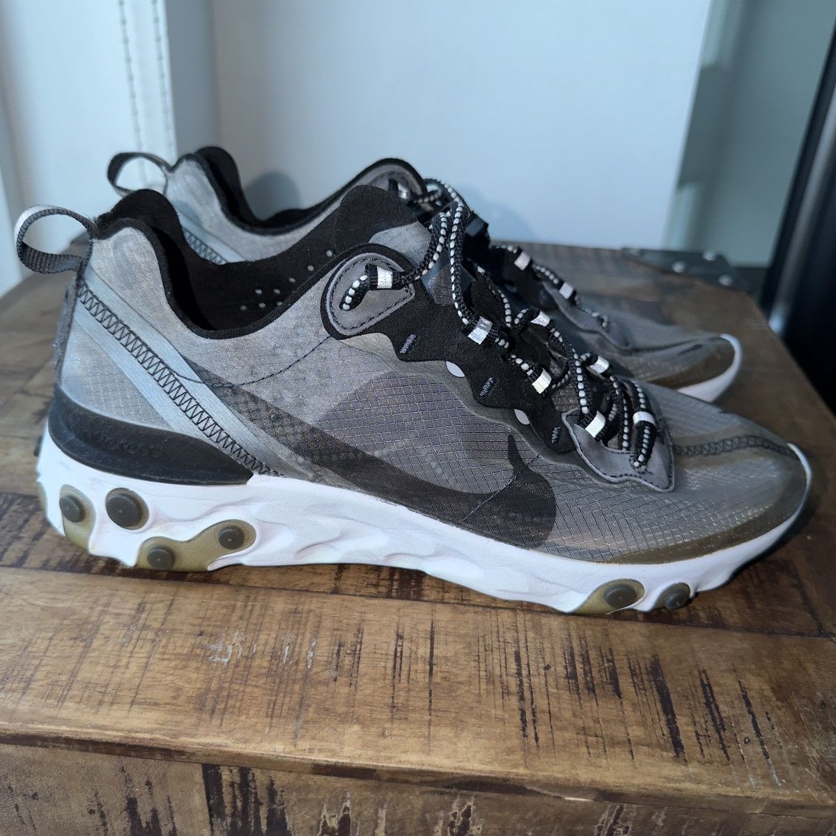 Nike Nike React Element 87 size 9/42 Size US 9 / EU 42 - 1 Thumbnail