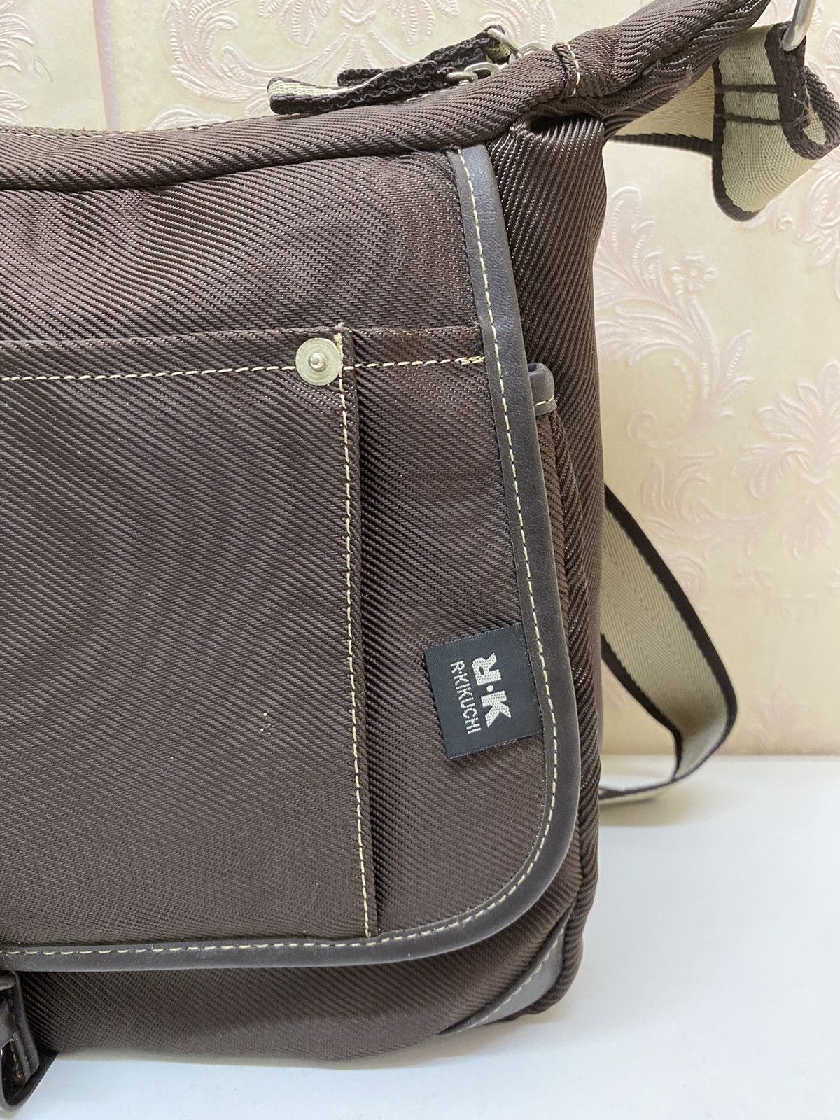 Japanese Brand R. Kikuchi Multipocket Crossbody Bag Size ONE SIZE - 3 Thumbnail