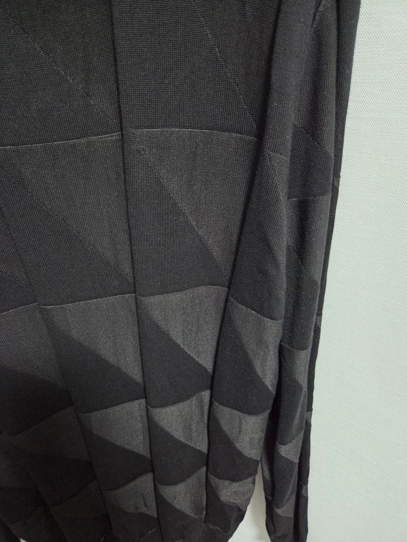 Emporio Armani Emporio Armani Patterned Triangle Light Knit Size US M / EU 48-50 / 2 - 7 Thumbnail