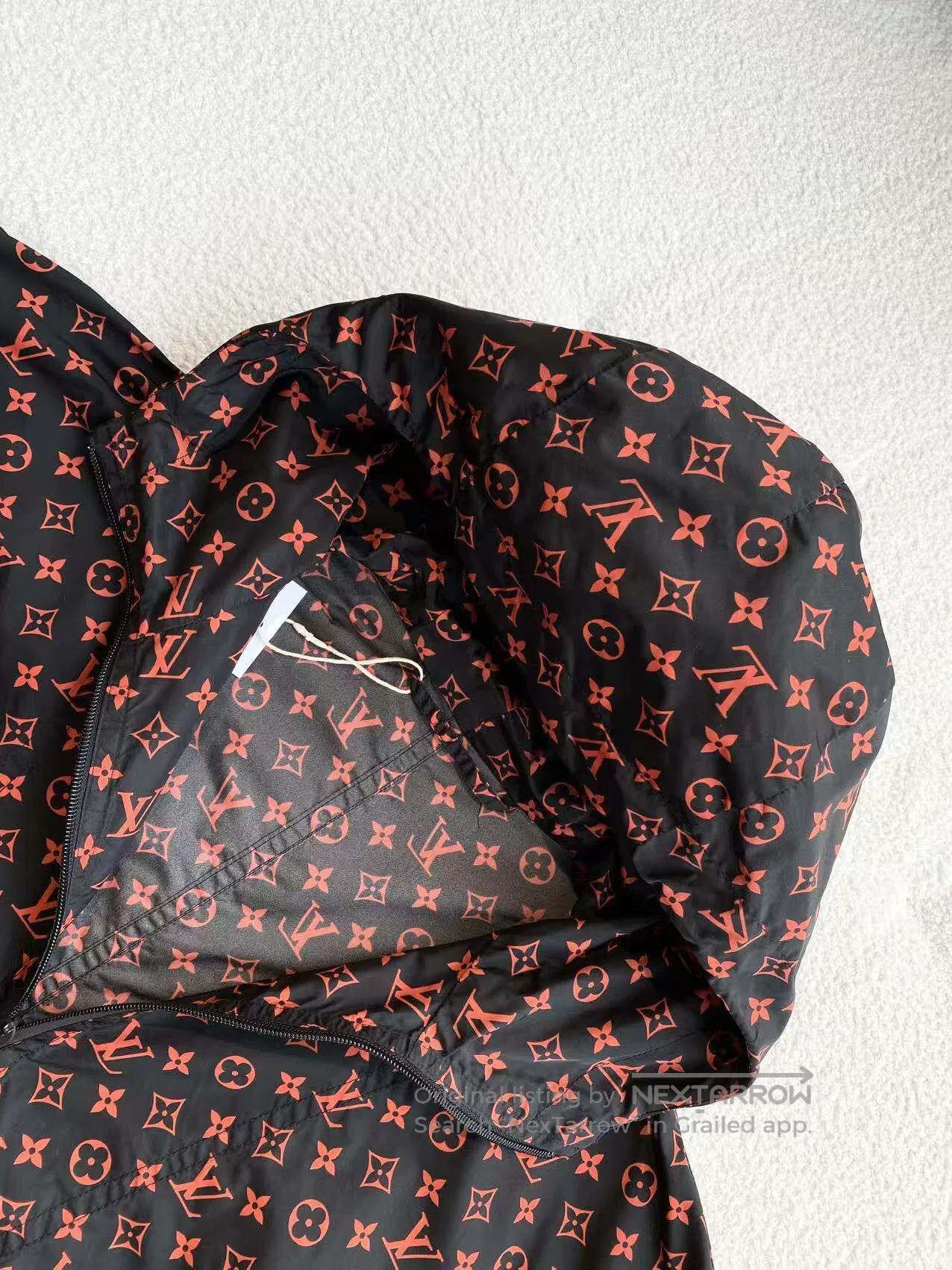Louis Vuitton Louis Vuitton Full of printed logo jacket| Size XS / US 0-2 / IT 36-38 - 4 Thumbnail