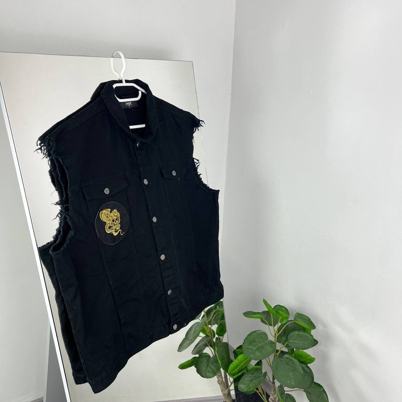 Japanese Brand Denim Vest The Yellow Bitches Japanese Distressed Jeans Size US XXL / EU 58 / 5 - 1 Thumbnail