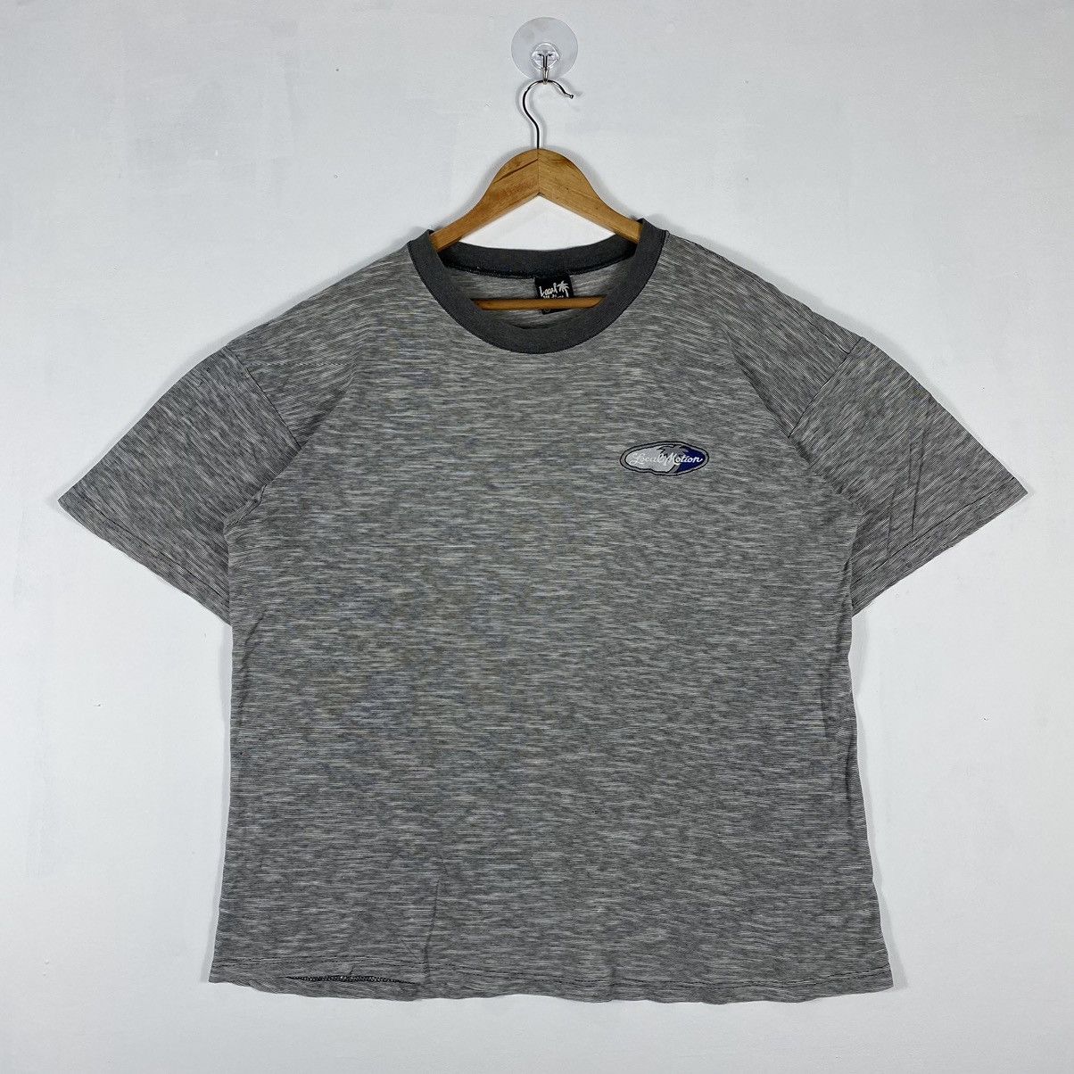 Vintage VINTAGE 90's LOCAL MOTION HAWAII EMBROIDERY LOGO SURF TEE Size US XL / EU 56 / 4 - 2 Thumbnail