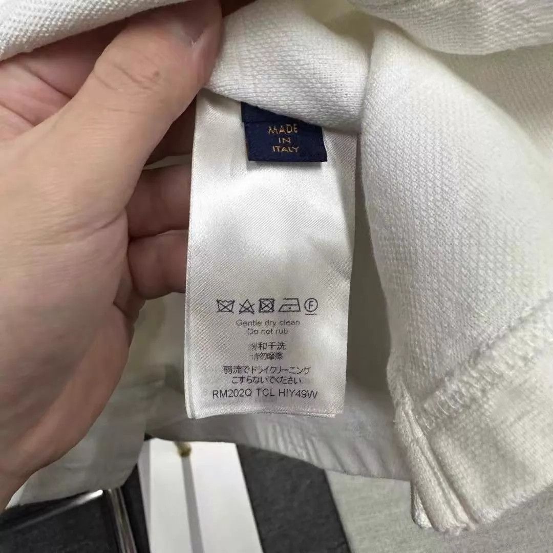 Louis Vuitton LV 3D Monogram Short Sleeve Tee OS/S New with Tags Size US S / EU 44-46 / 1 - 3 Thumbnail