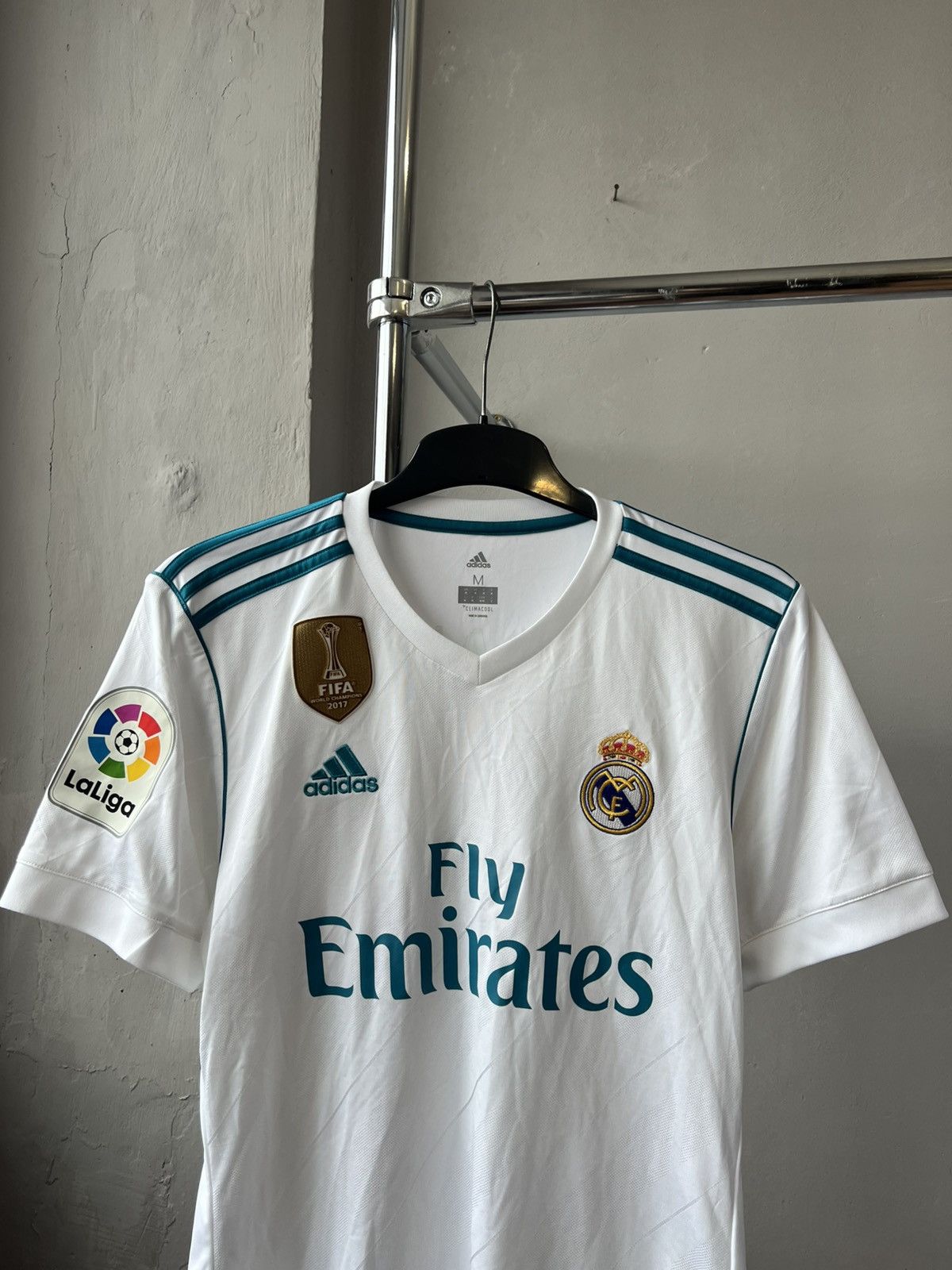 Adidas 2017/18 REAL MADRID #7 RONALDO HOME SOCCER JERSEY SHIRT M Size US M / EU 48-50 / 2 - 5 Thumbnail