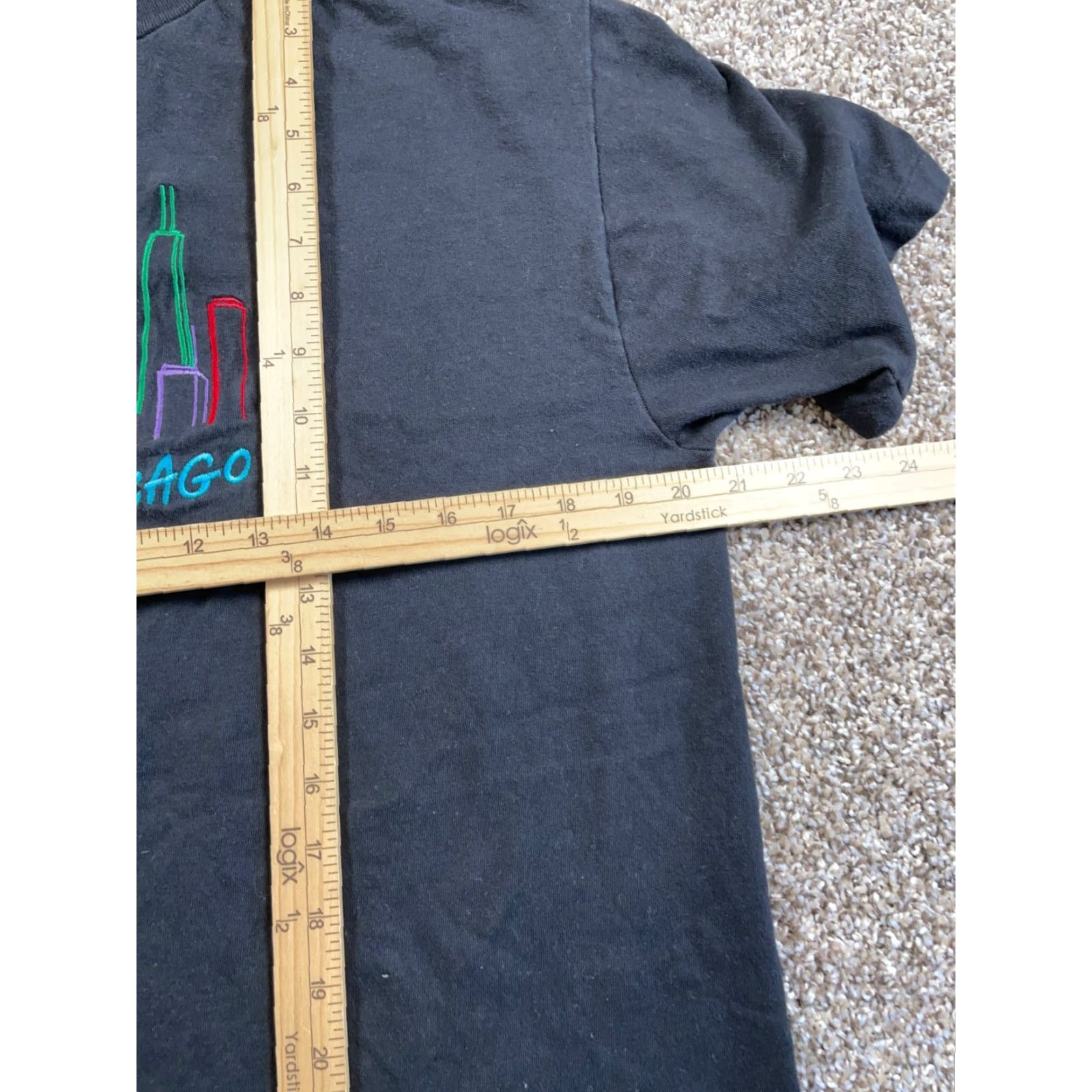 Hanes VTG Hanes Chicago Skyline Embroidered T-Shirt Large Black Single Stitch Size US L / EU 52-54 / 3 - 6 Thumbnail