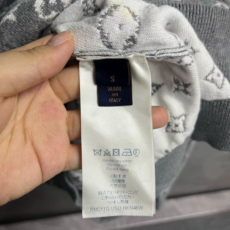 Louis Vuitton Louis Vuitton Grey Gradient Sweater Size US S / EU 44-46 / 1 - 4 Thumbnail