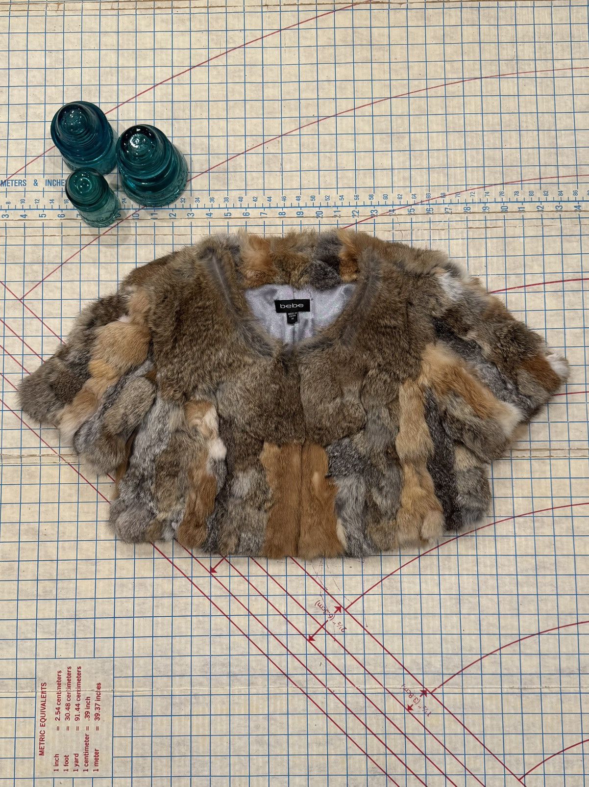 Bebe Bebe Rabbi Fur Shrug Bolero Women’s Size Medium bebe Size M / US 6-8 / IT 42-44 - 1 Thumbnail