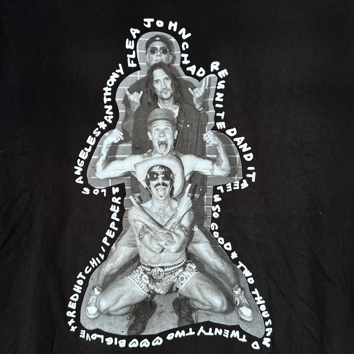 Band Tees Red Hot Chili Peppers Unlimited Love Tee Shirt Size US M / EU 48-50 / 2 - 4 Thumbnail