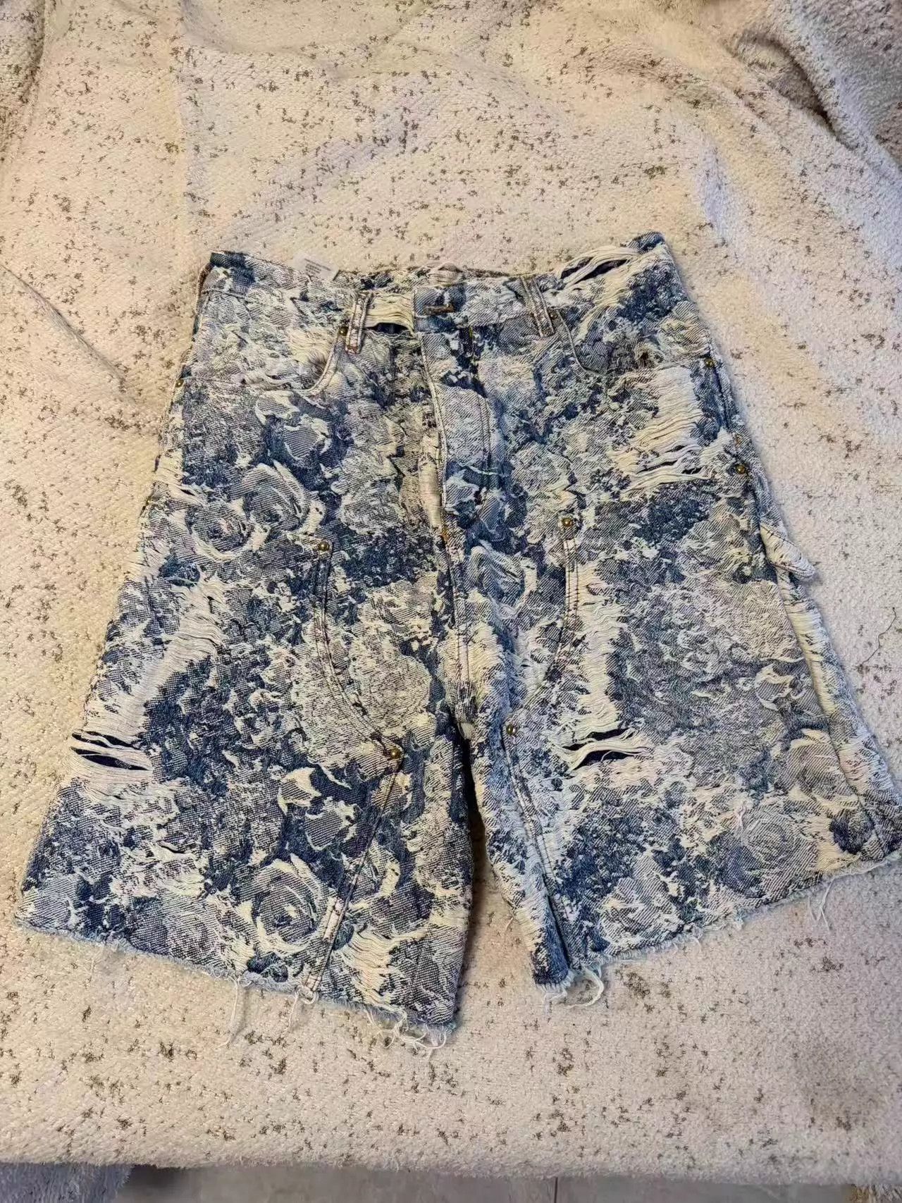 Louis Vuitton Distressed Blue Denim Shorts with Floral Pattern Size US 30 / EU 46 - 1 Thumbnail