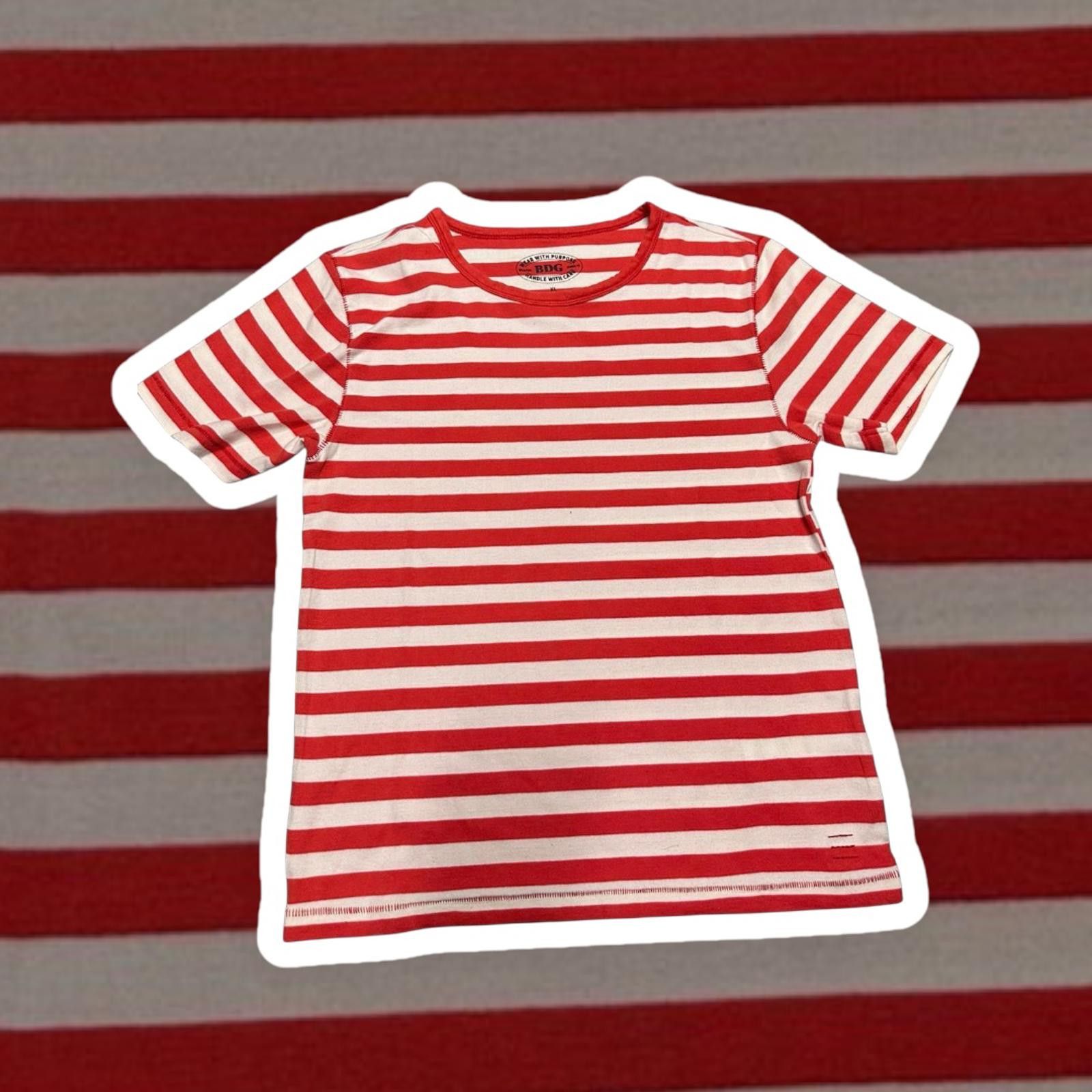Bdg BDG Red Striped T-Shirt - Comfortable Casual Wear Size XL / US 12-14 / IT 48-50 - 1 Thumbnail