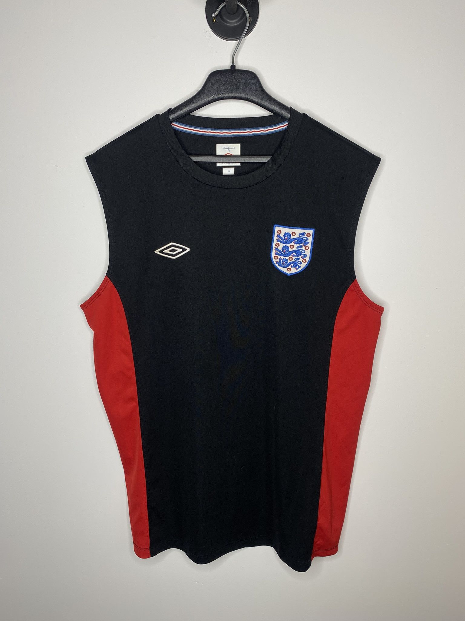 Uniqlo ENGLAND 2012 TRAINING FOOTBALL SHIRT SOCCER JERSEY Size US XL / EU 56 / 4 - 1 Thumbnail