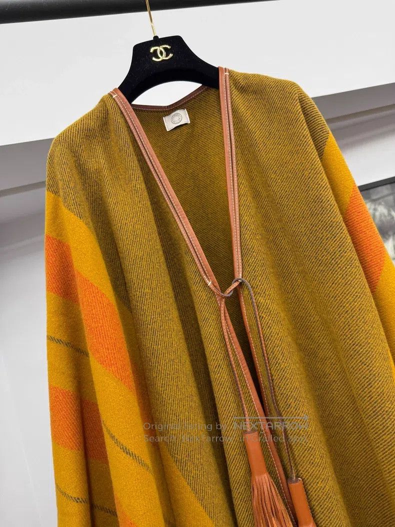 Hermes Hermes Color-Blocked Equestrian Fringe Cloak Size M / US 6-8 / IT 42-44 - 2 Thumbnail
