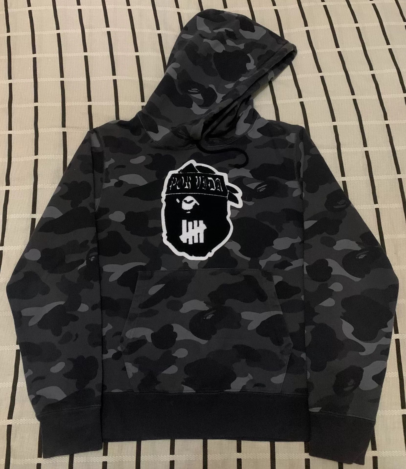Bape Bape Camo Ape Head Hoodie M Men Size US M / EU 48-50 / 2 - 1 Thumbnail