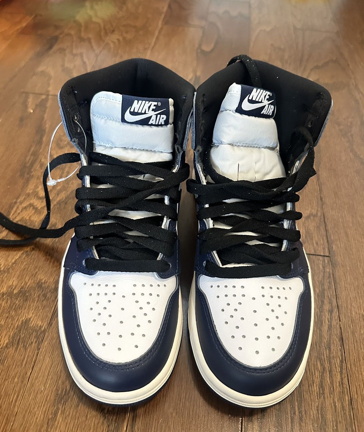 Jordan Brand Air Jordan 1 Retro OG Midnight Navy Size US 5 / EU 37 - 4 Thumbnail