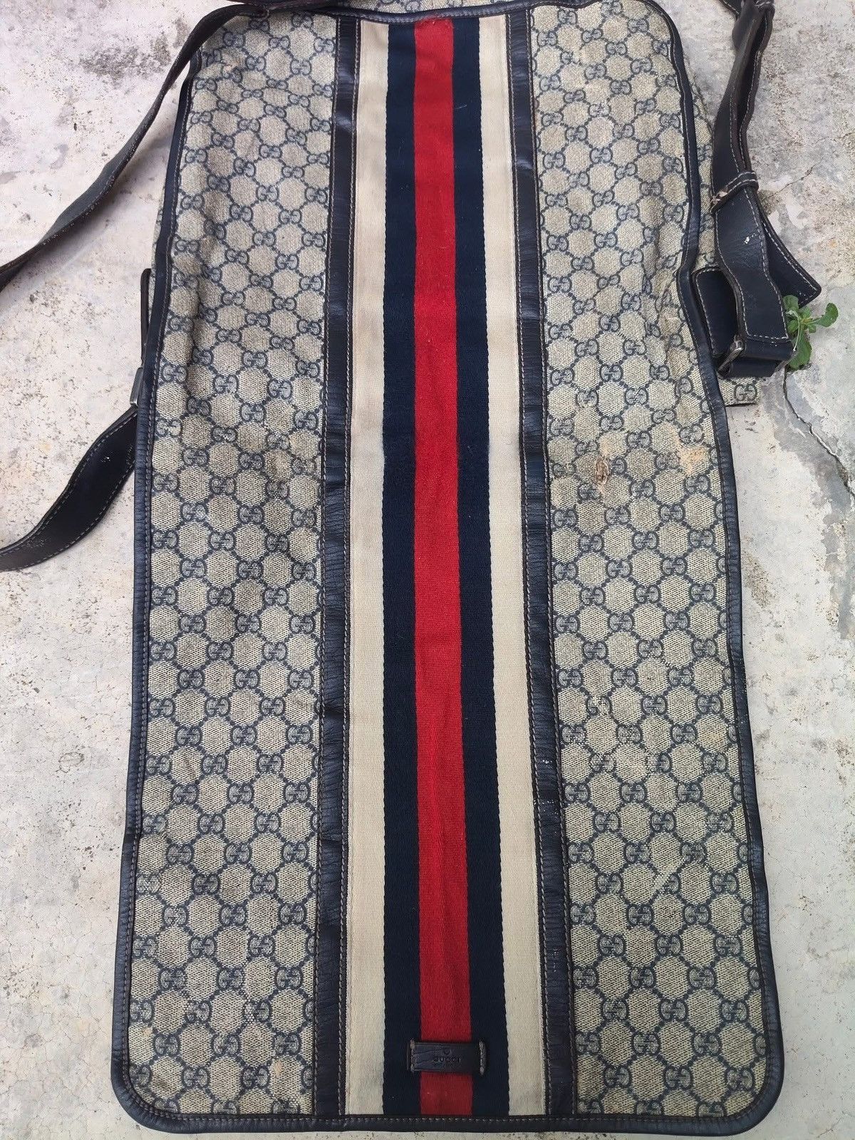 Gucci Authentic GUCCI Large Flap Messenger Bag Beige Navy Blue Size ONE SIZE - 4 Thumbnail