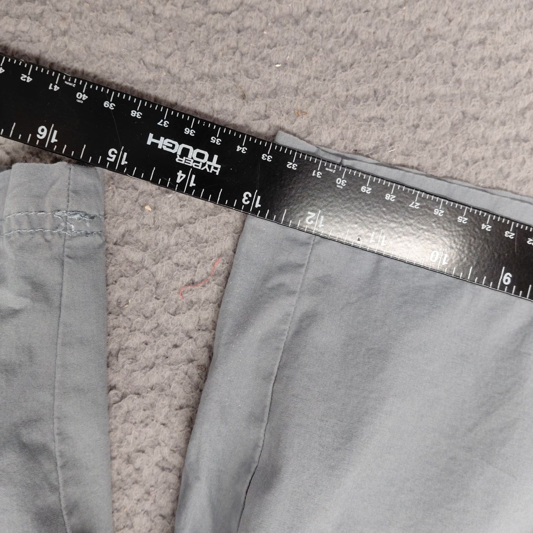 Vintage Columbia Chino Shorts Men's 38W Gray 10" Inseam Pockets Outdoor Hiking Casual Regular Fit XS? Size US 38 / EU 54 - 7 Thumbnail
