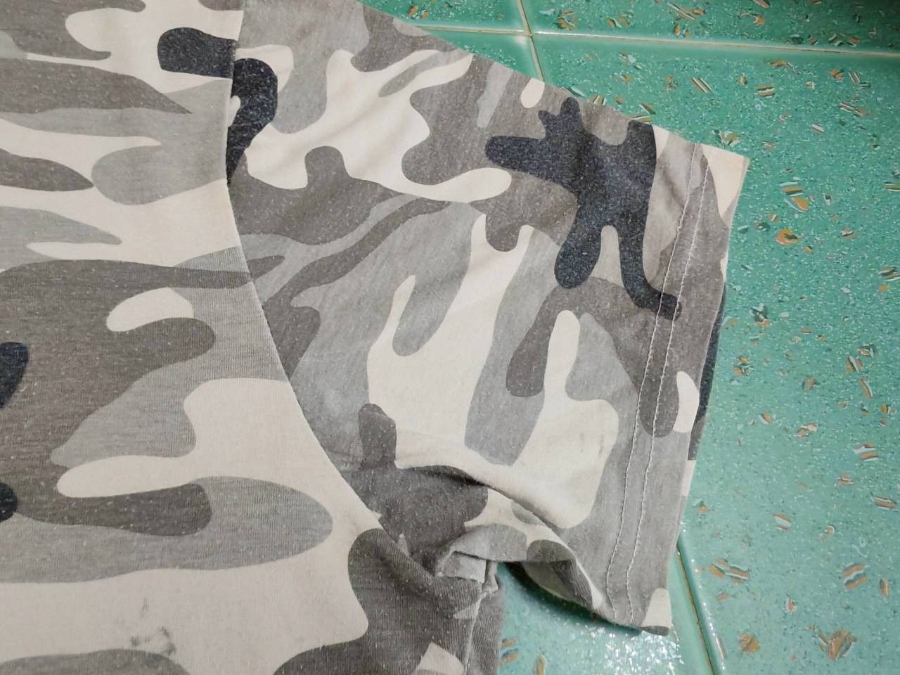 Other Camouflage 2 Sides 00's Vintage T Shirt Medium 20/25.5 Size US M / EU 48-50 / 2 - 3 Thumbnail