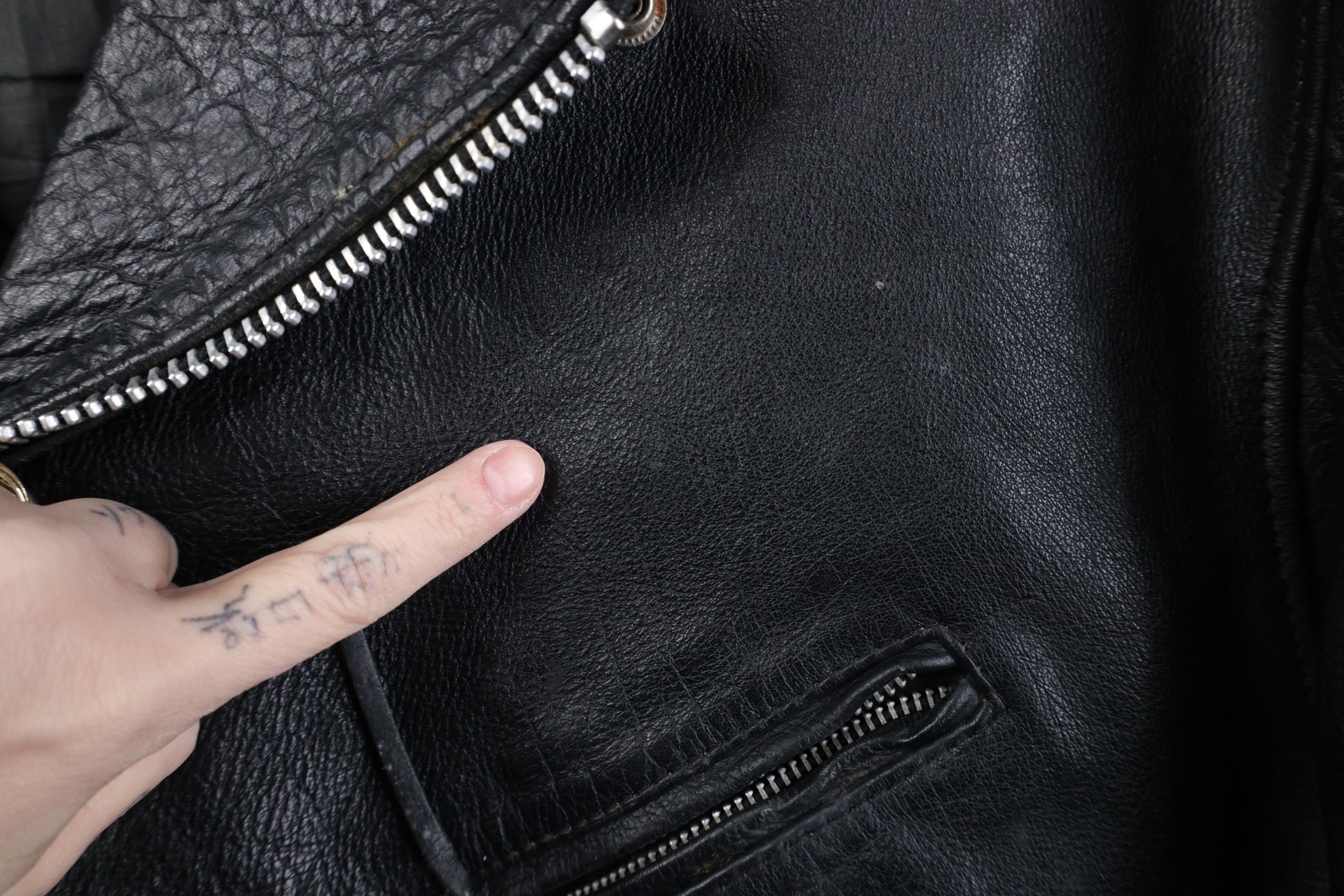 Vintage Vintage 90s Streetwear Leather Motorcycle Battle Jacket Size US XXL / EU 58 / 5 - 6 Thumbnail
