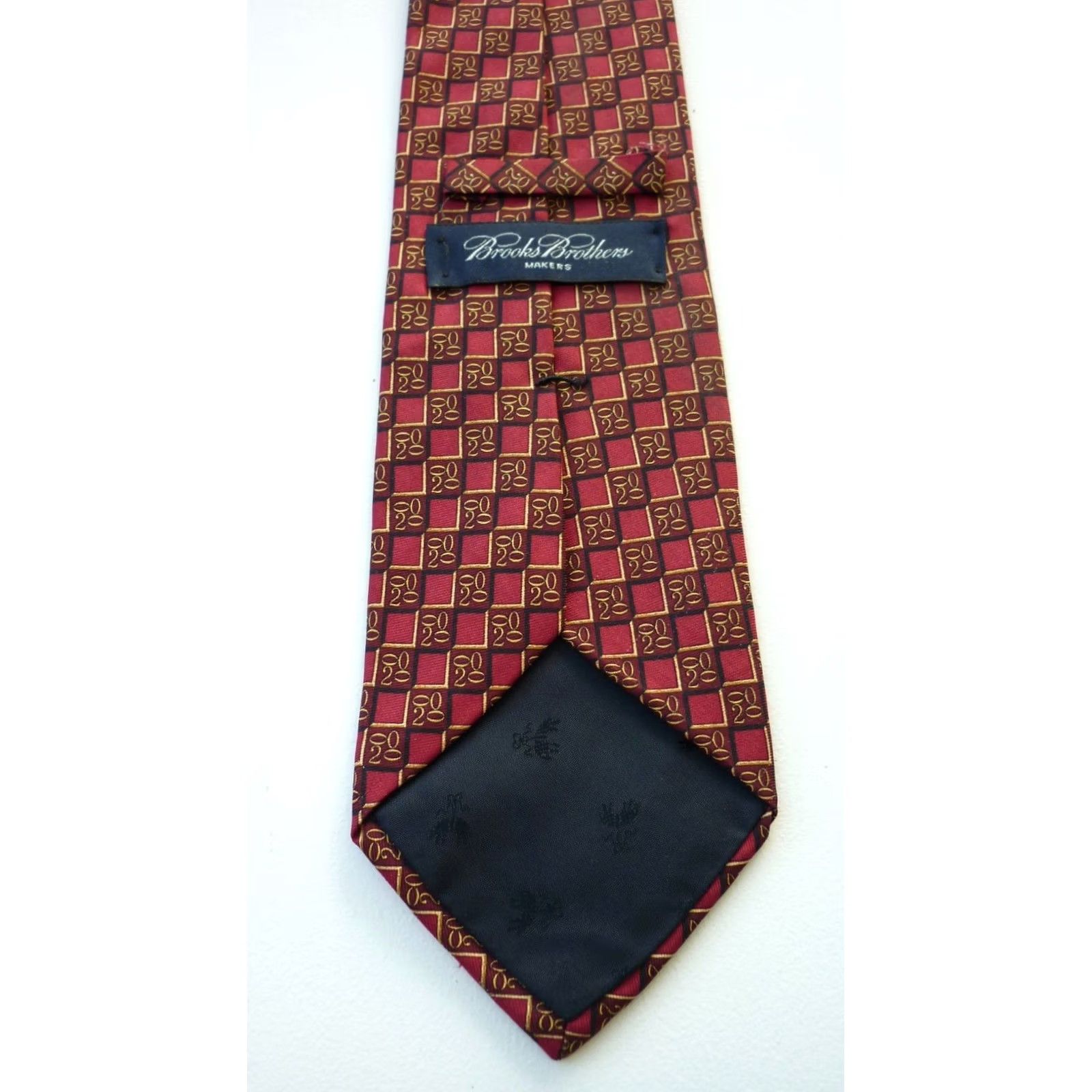 Brooks Brothers Brooks Brothers Makers Men's Silk Tie Handmade in USA Geometric Red 57"-60" Classic Length 3.75" Width Mens Silk Tie Size ONE SIZE - 4 Thumbnail