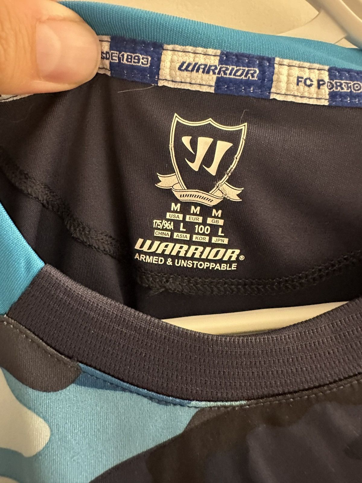 Warrior FC Porto x Ruben Neves x Champions League x Match Worn Size US M / EU 48-50 / 2 - 5 Thumbnail