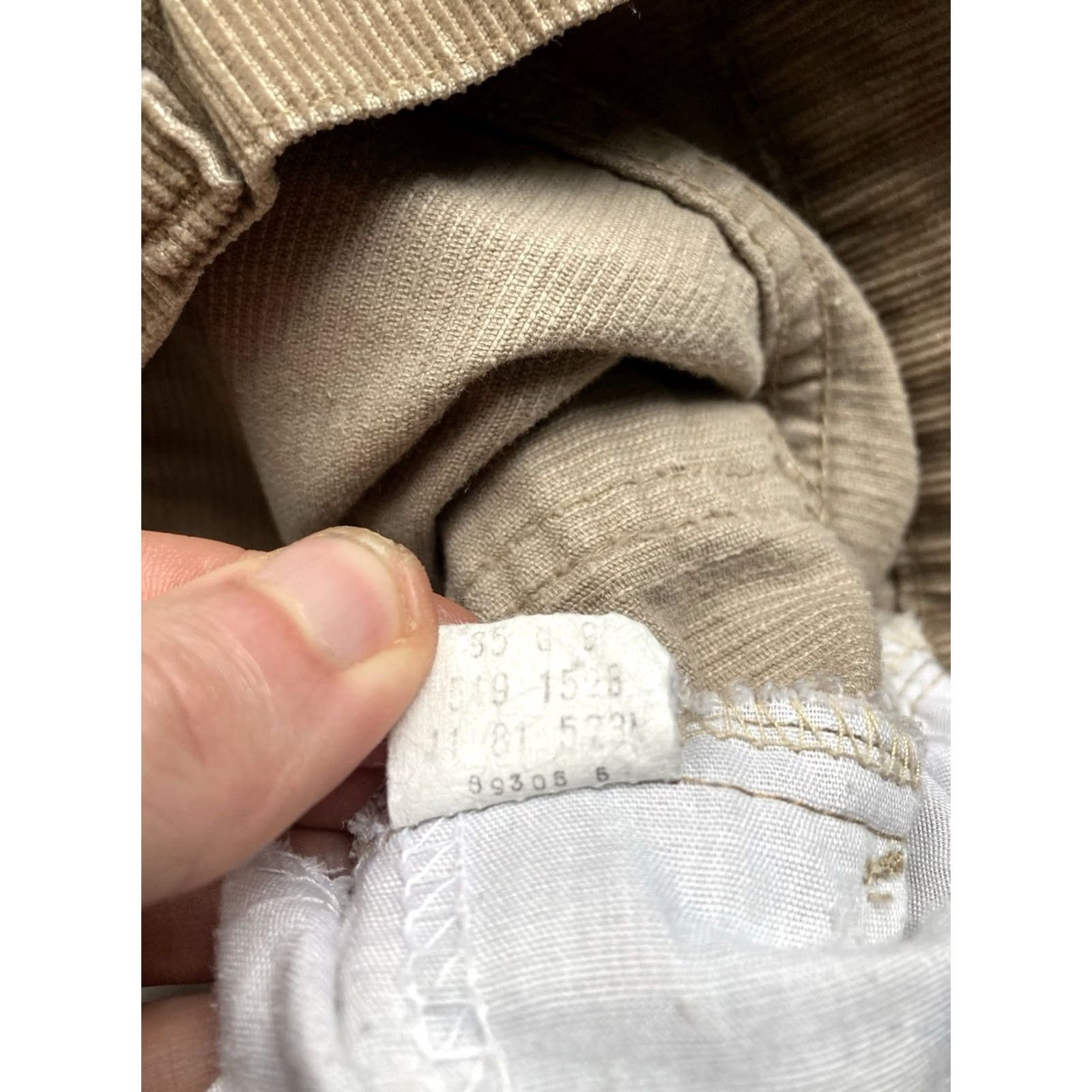 Levi's VINTAGE Levi's Pants Mens 33x32 Beige 519 USA Made 80s Corduroy Size US 33 - 7 Thumbnail