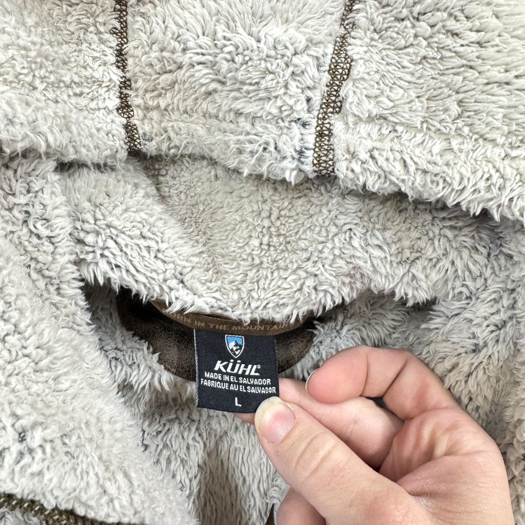 Vintage Kuhl Jacket Womens L Beige Flight Fleece Hooded Full Zip Thumbholes Polyester Pockets Zipped Pockets Outdoor Casual Travel Womens High Quality Size L / US 10 / IT 46 - 3 Thumbnail