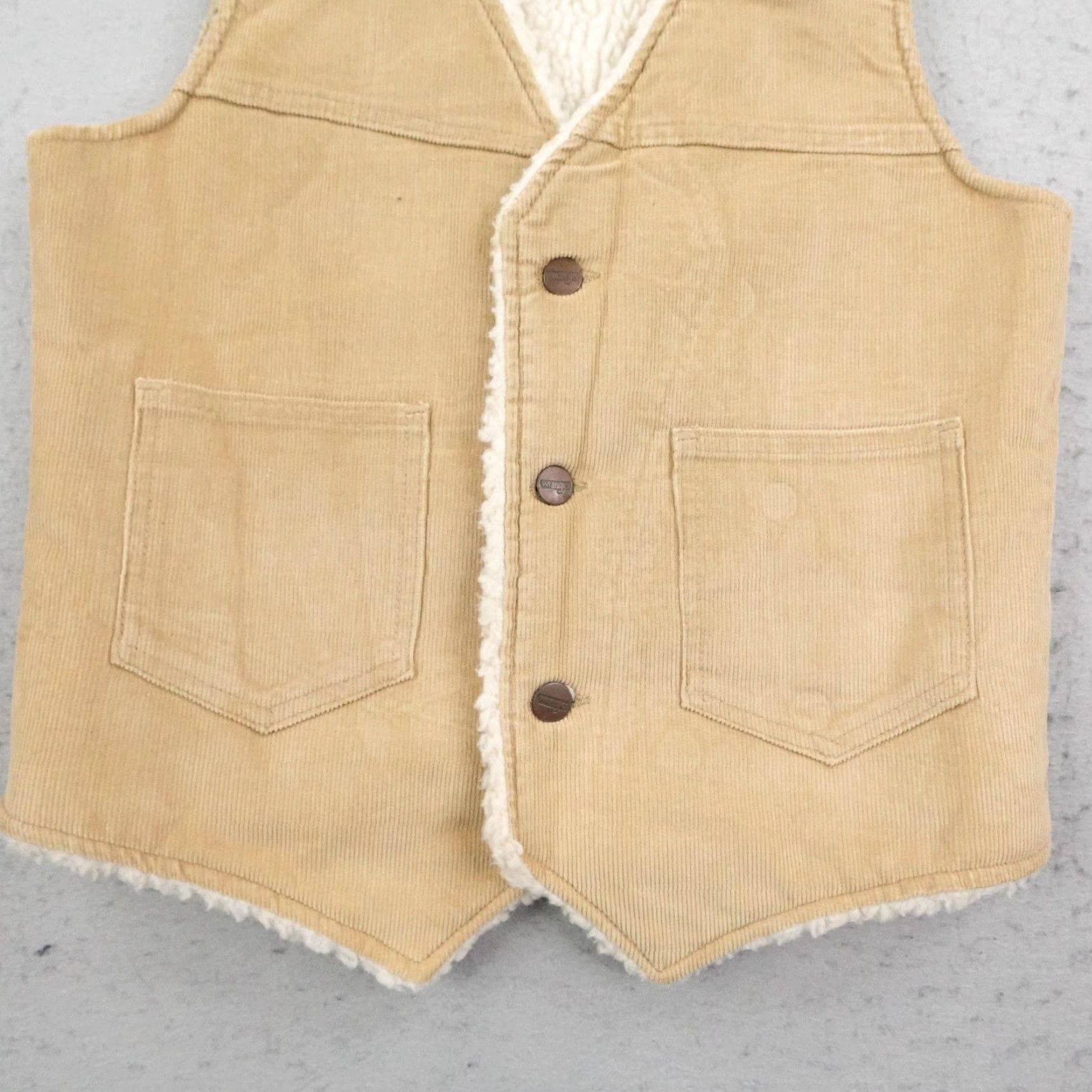 Wrangler VINTAGE Wrangler Vest Mens S Beige Corduroy Sherpa Lined Western Cowboy 70s Size US S / EU 44-46 / 1 - 3 Thumbnail