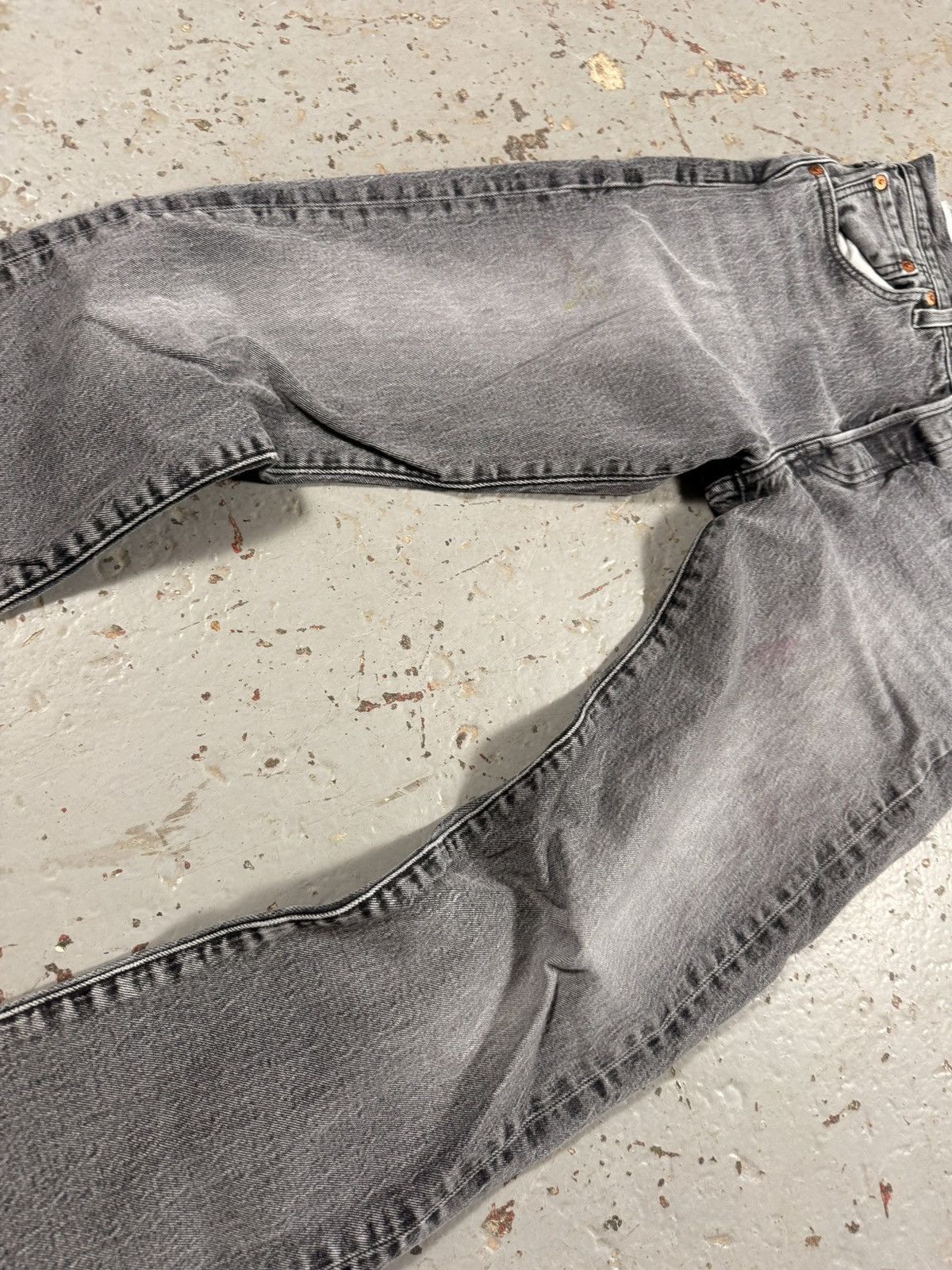 Levi's Vintage Ash Grey Faded Levi 501s Size US 29 - 6 Thumbnail